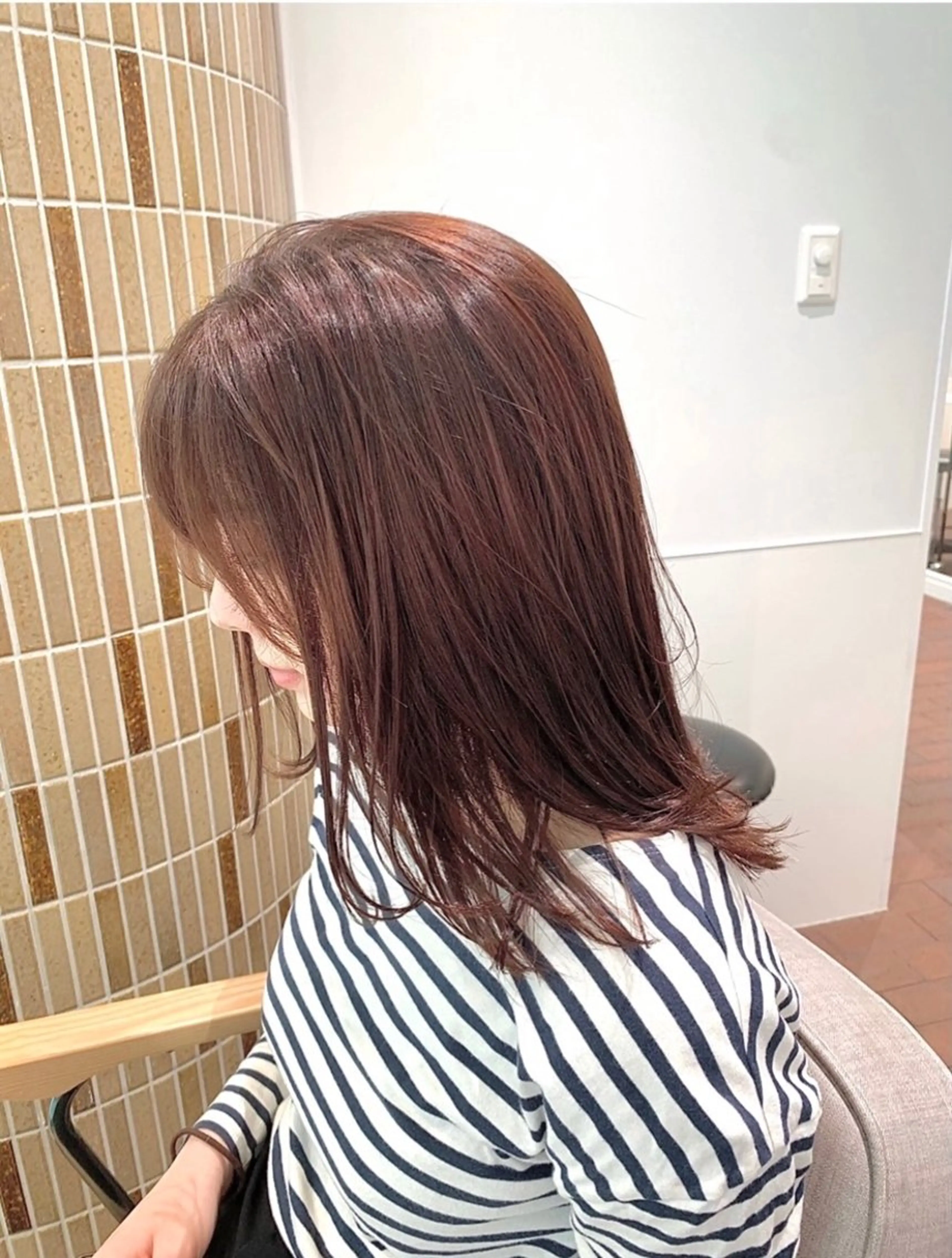 ミディアム カラー ブラウンカラー ピンクカラー ピンクブラウン レイヤーカット GO TODAY SHAiRE SALON 梅田店所属・柔らかくすみカラー ボブ/ショートのヘアスタイル