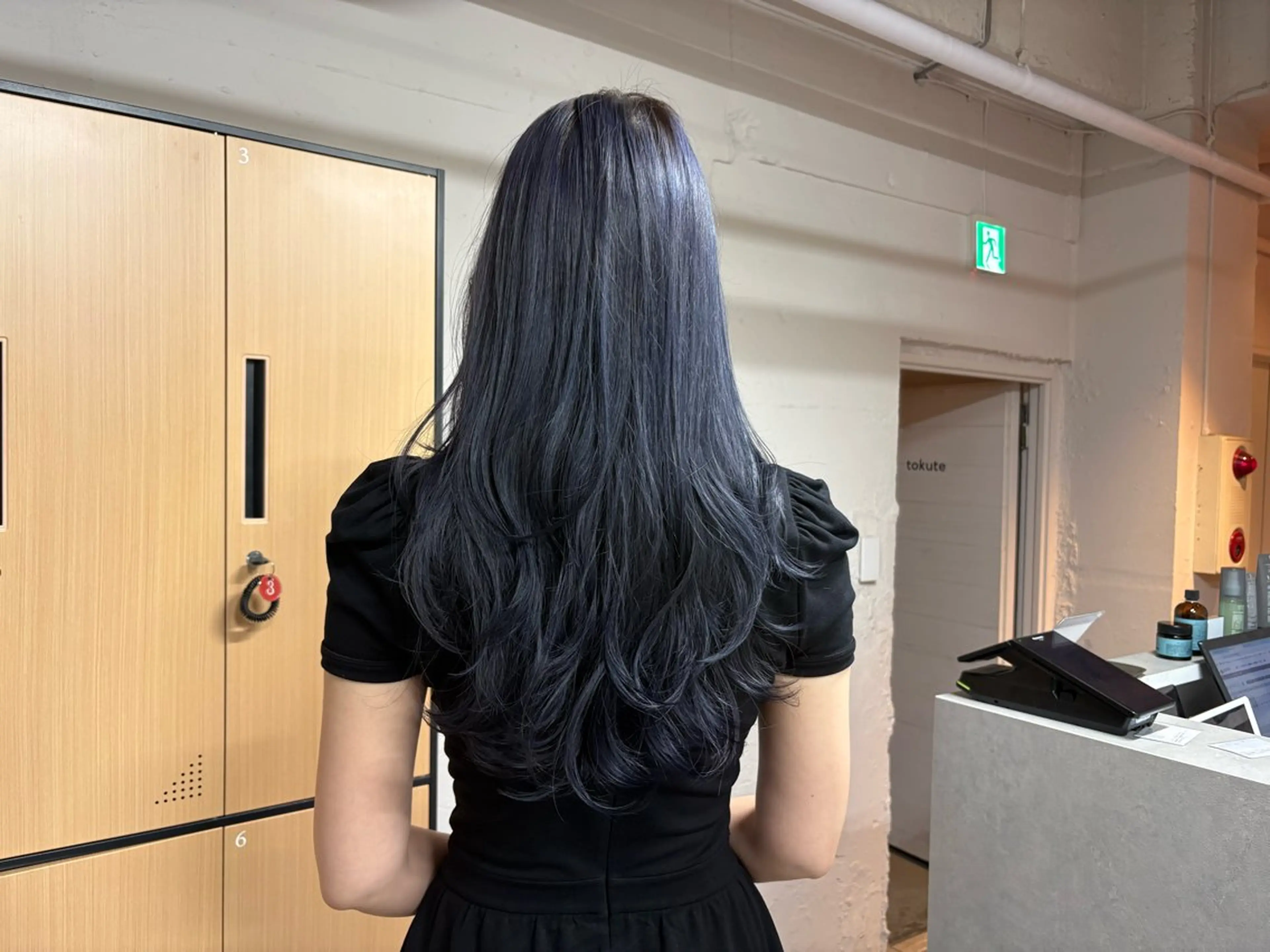ロング ヘアカラー tokute 中野真咲🐺のヘアスタイル