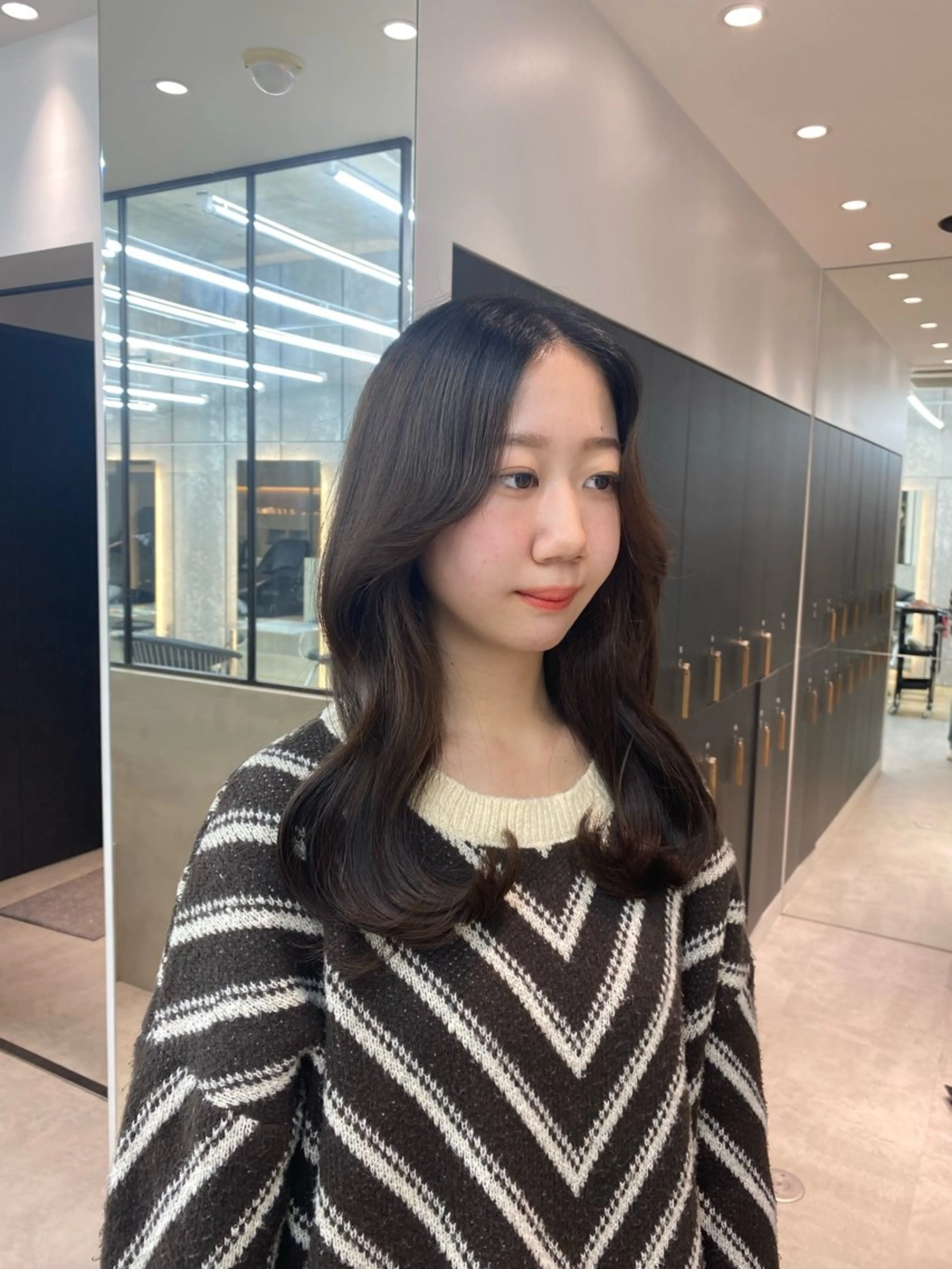ミディアム カラー 韓国風ヘア ボブ縮毛矯正 韓国レイヤーRINAのヘアスタイル