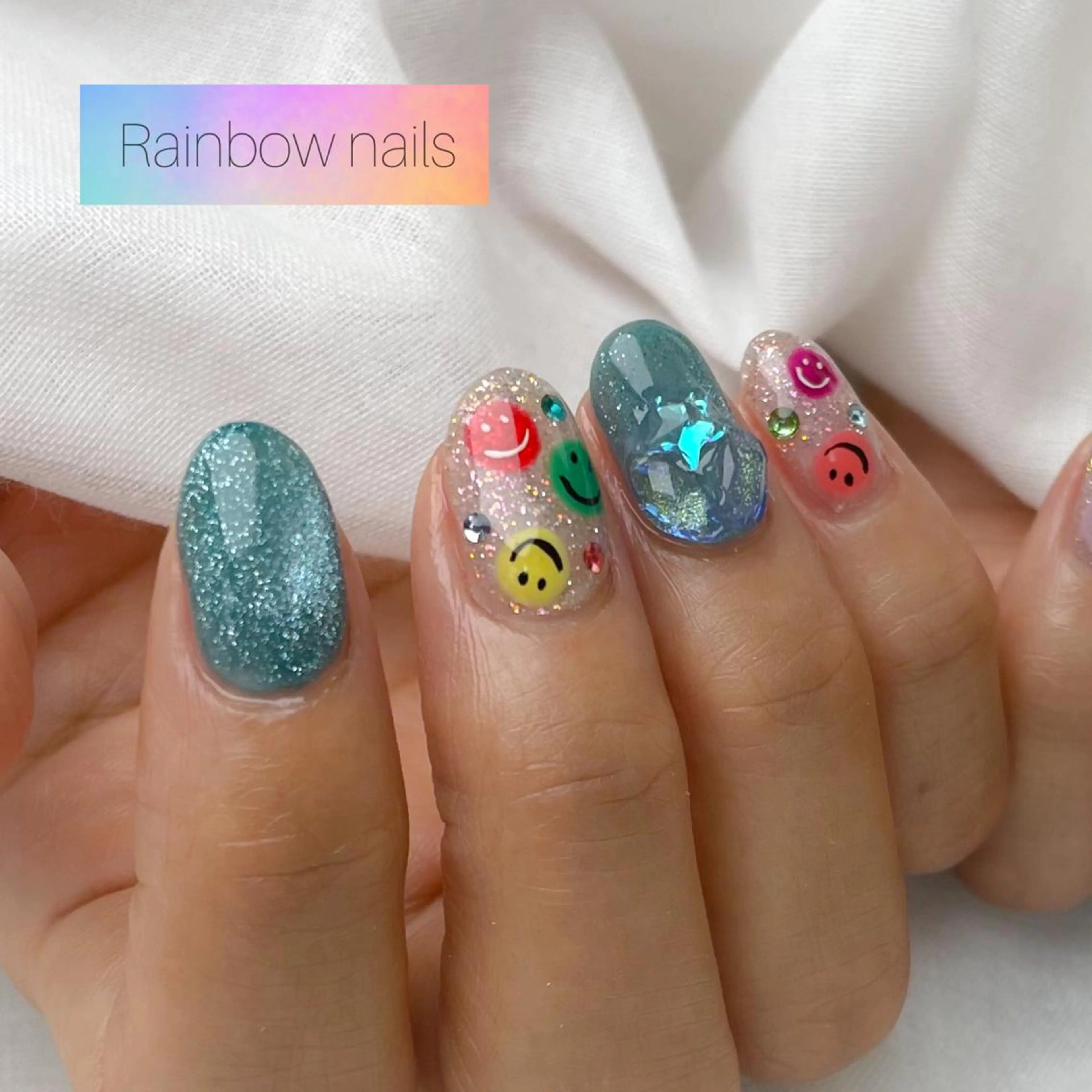 ネイル Rainbow nailsくろちゃんのネイルデザイン
