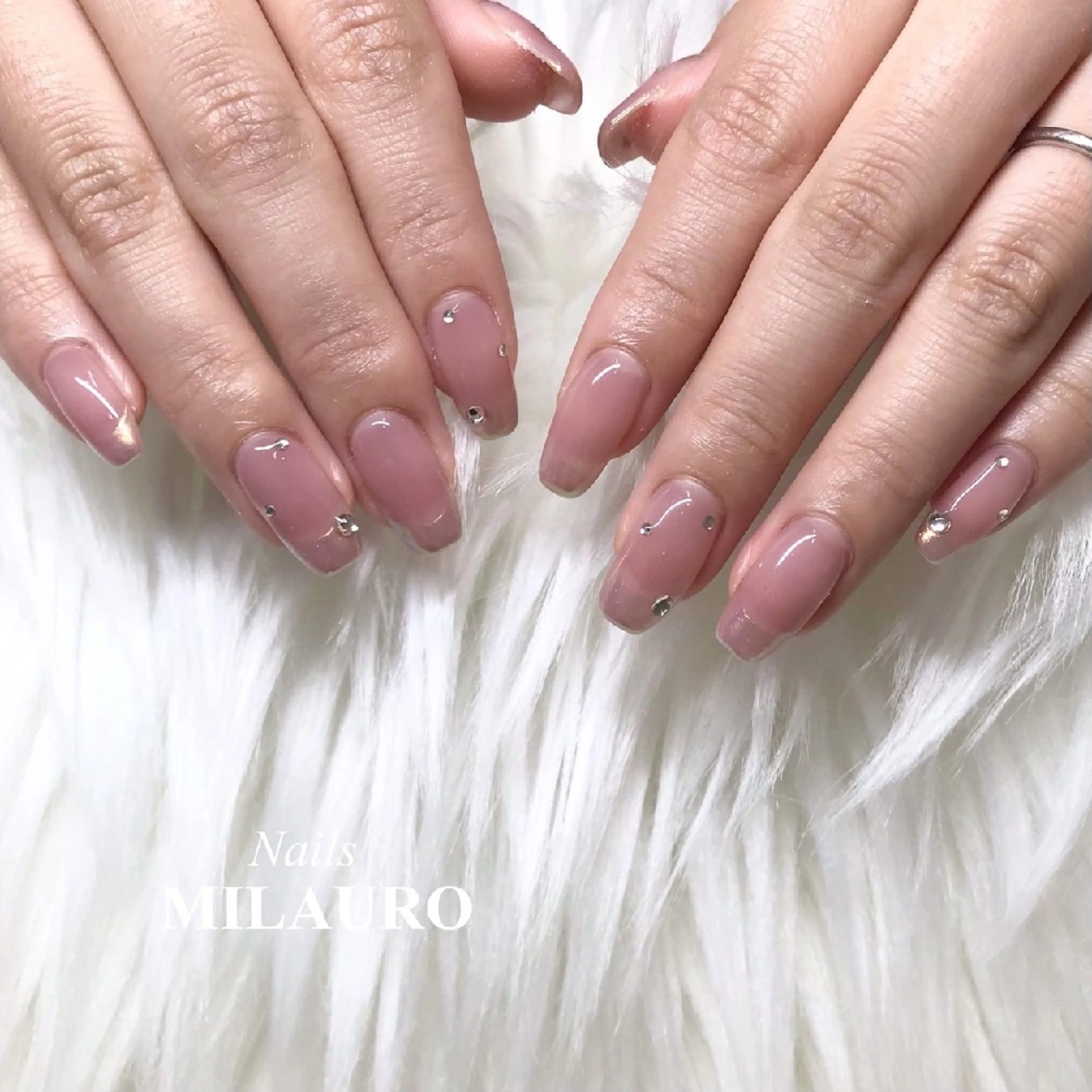 ネイル オーロラネイル フレンチネイル ミラーネイル Nails MILAURO所属・MIYUKI /大人シンプルネイルのネイルデザイン