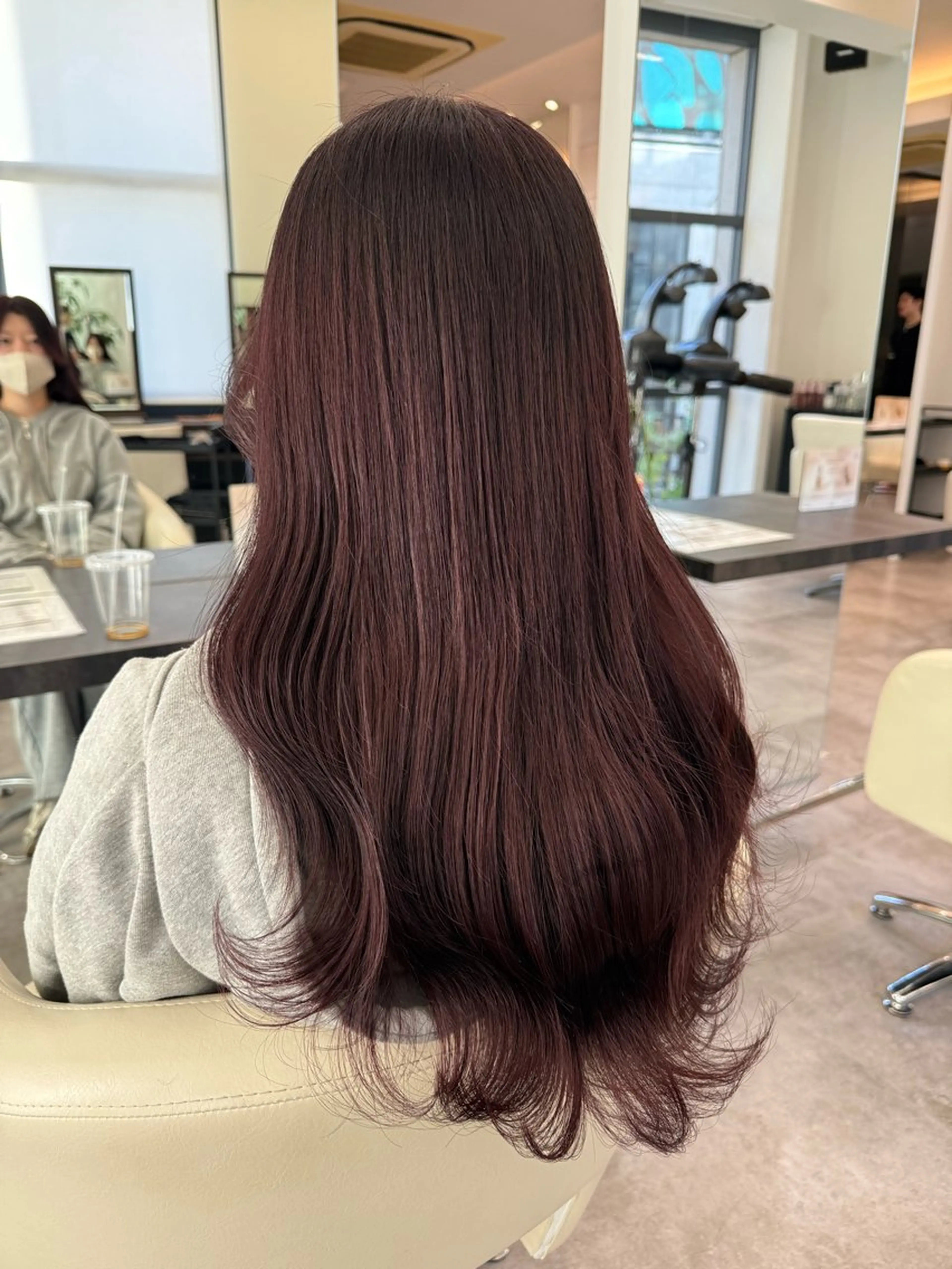 ロング カラー ベージュカラー ブリーチ ケアブリーチ 透明感カラー デザインカラー ヘアカラー トリートメント ヘッドスパ ハイトーン/髪質改善 🦋KASUGA🖤のヘアスタイル