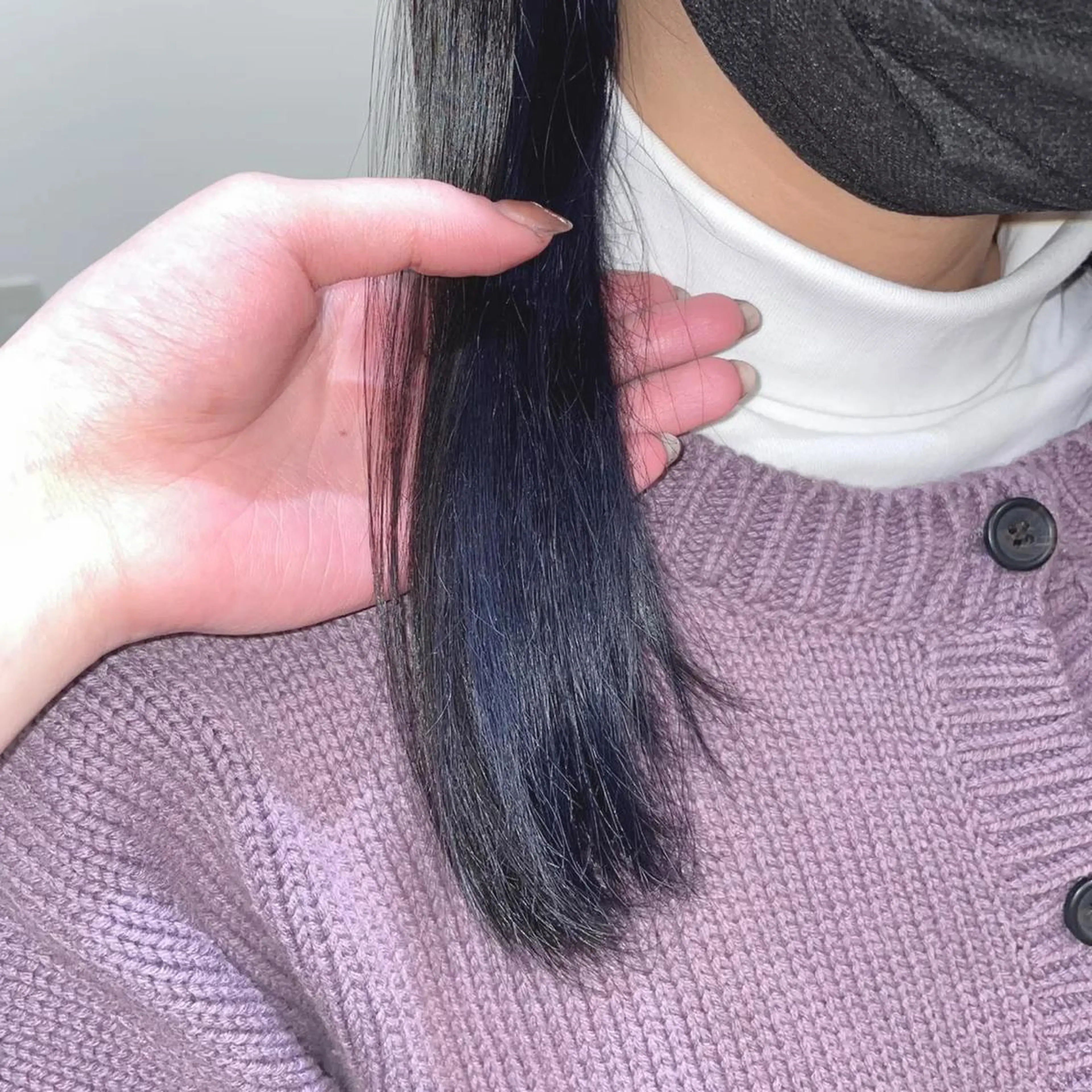 ミディアム カラー ブルーカラー インナーカラー ネイビーカラー カット エクステ イヤリングカラー 🫧Natsukiのヘアスタイル