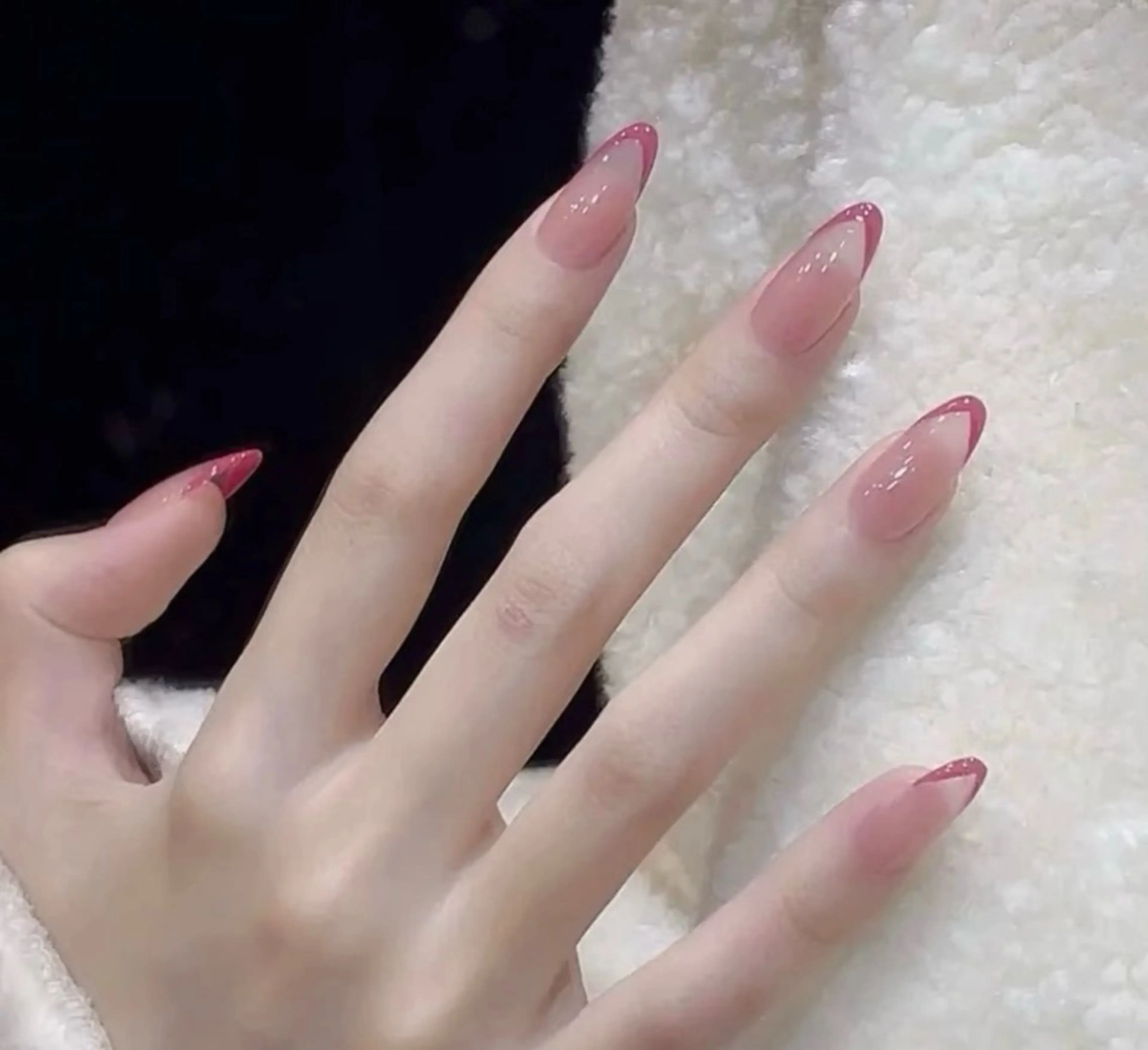 ネイル チークネイル 長さ出し フラワーネイル フレンチネイル ガーリー SunNail池袋駅 ワンホンネイルのネイルデザイン