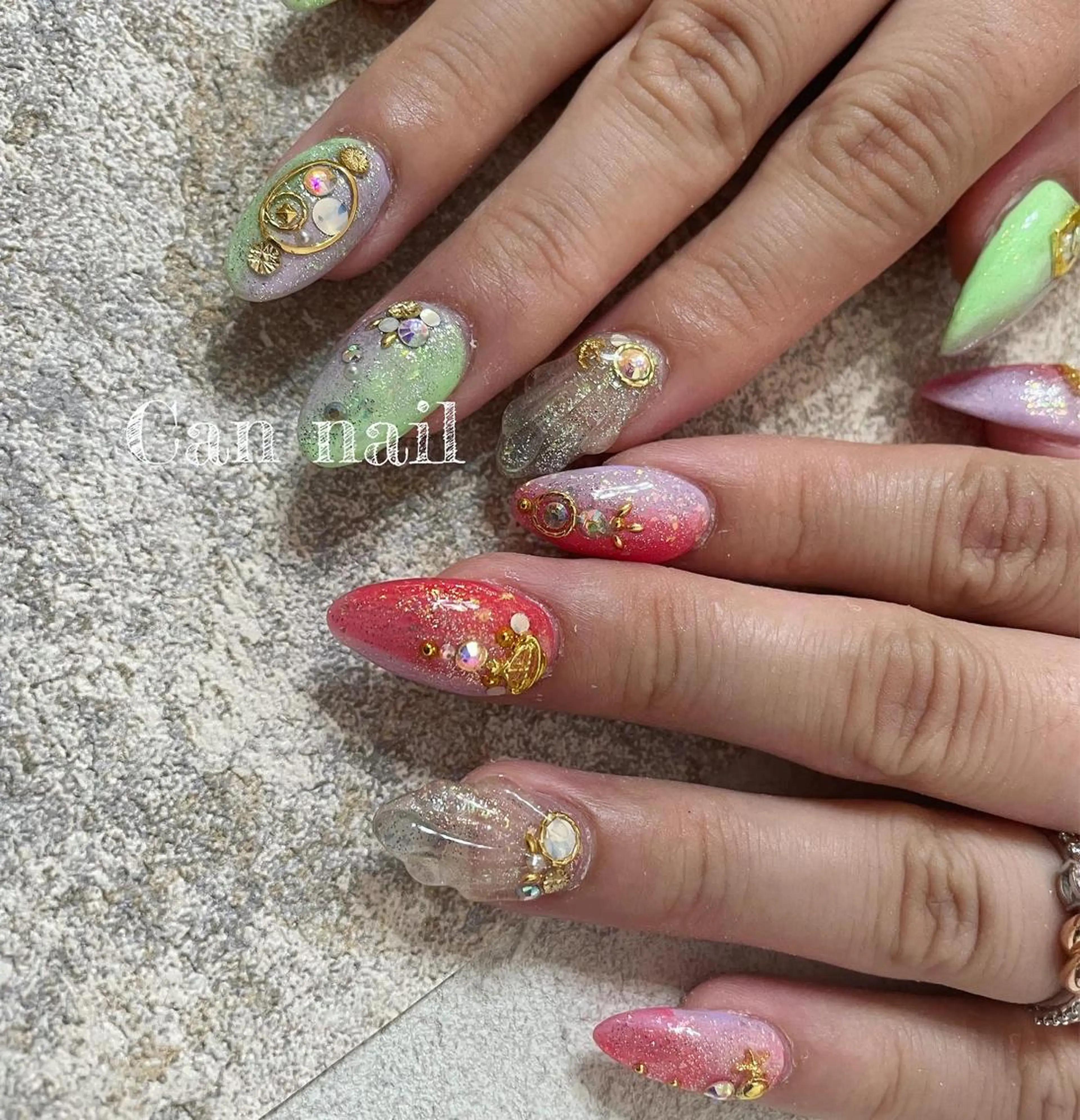 セミロング ネイル ハンドネイル Parfum パルファンのネイルデザイン