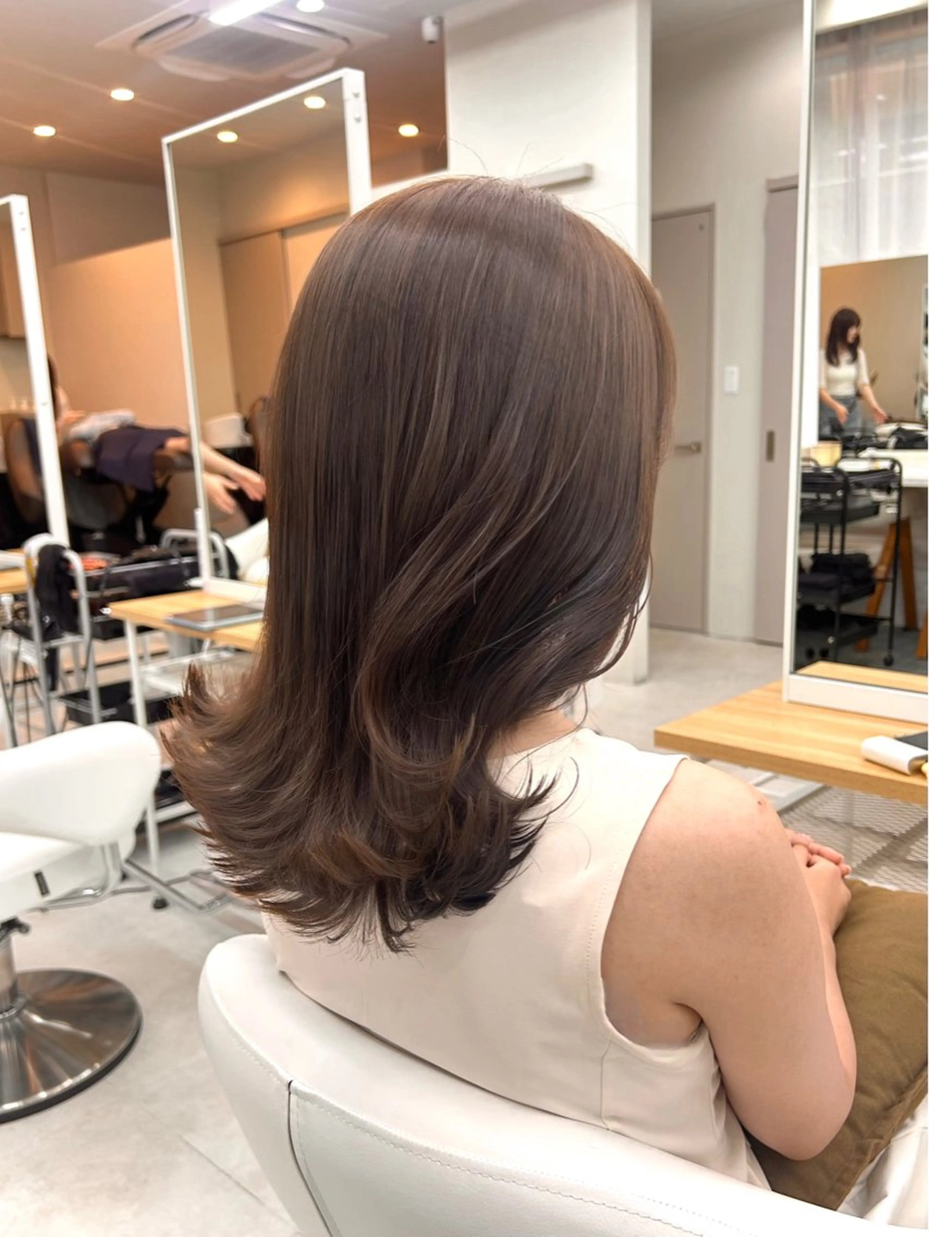 セミロング 磯部 拓磨のヘアスタイル