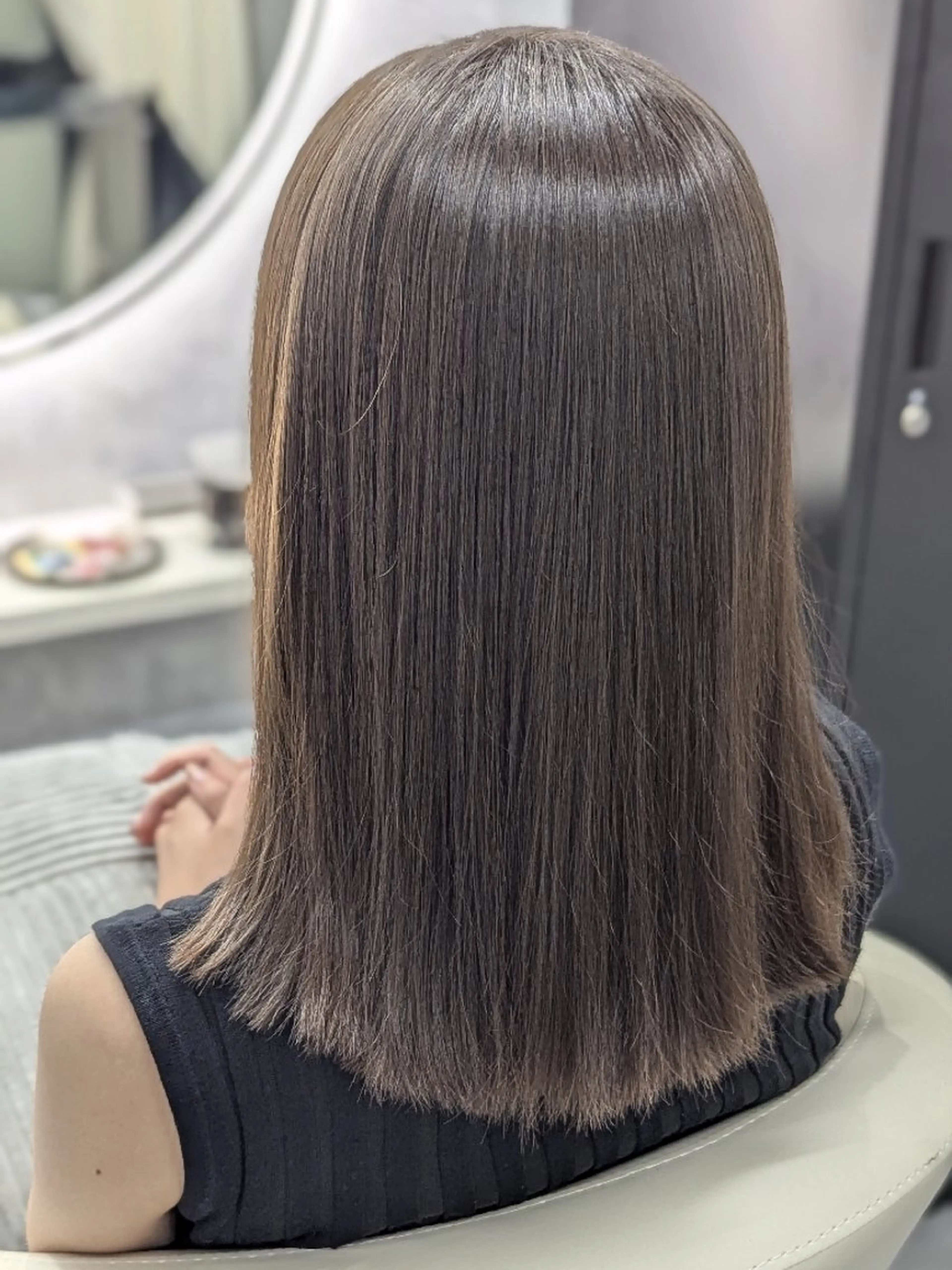 ミディアム カラー グレージュ トリートメント 🩶MIYU🩶 うるつやカラー୨୧のヘアスタイル