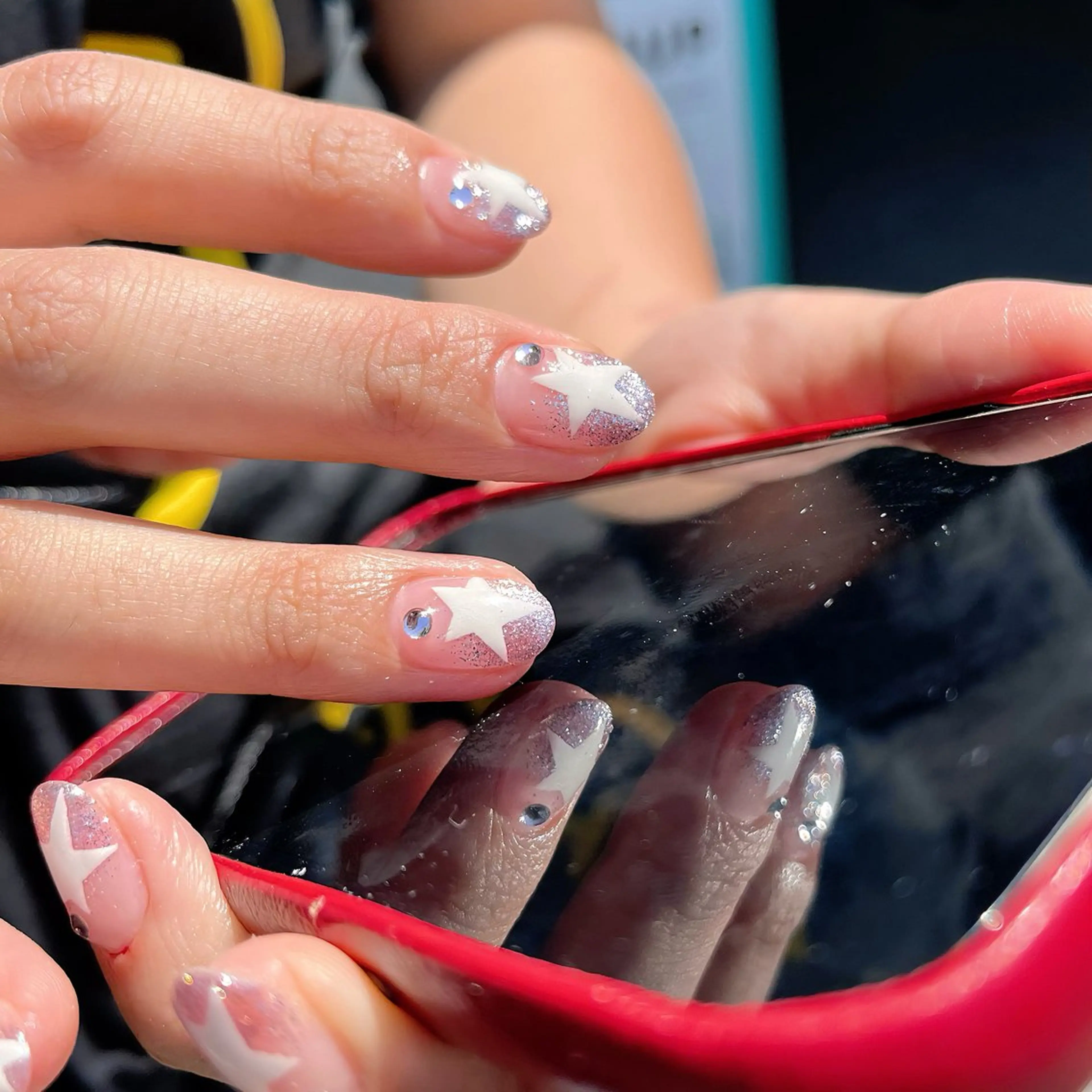 ネイル フレンチネイル ラメ(グリッター) ラメグラデーション マグネットネイル リボン ハンドネイル 🫧OPELIA NAIL渋谷🫧のネイルデザイン
