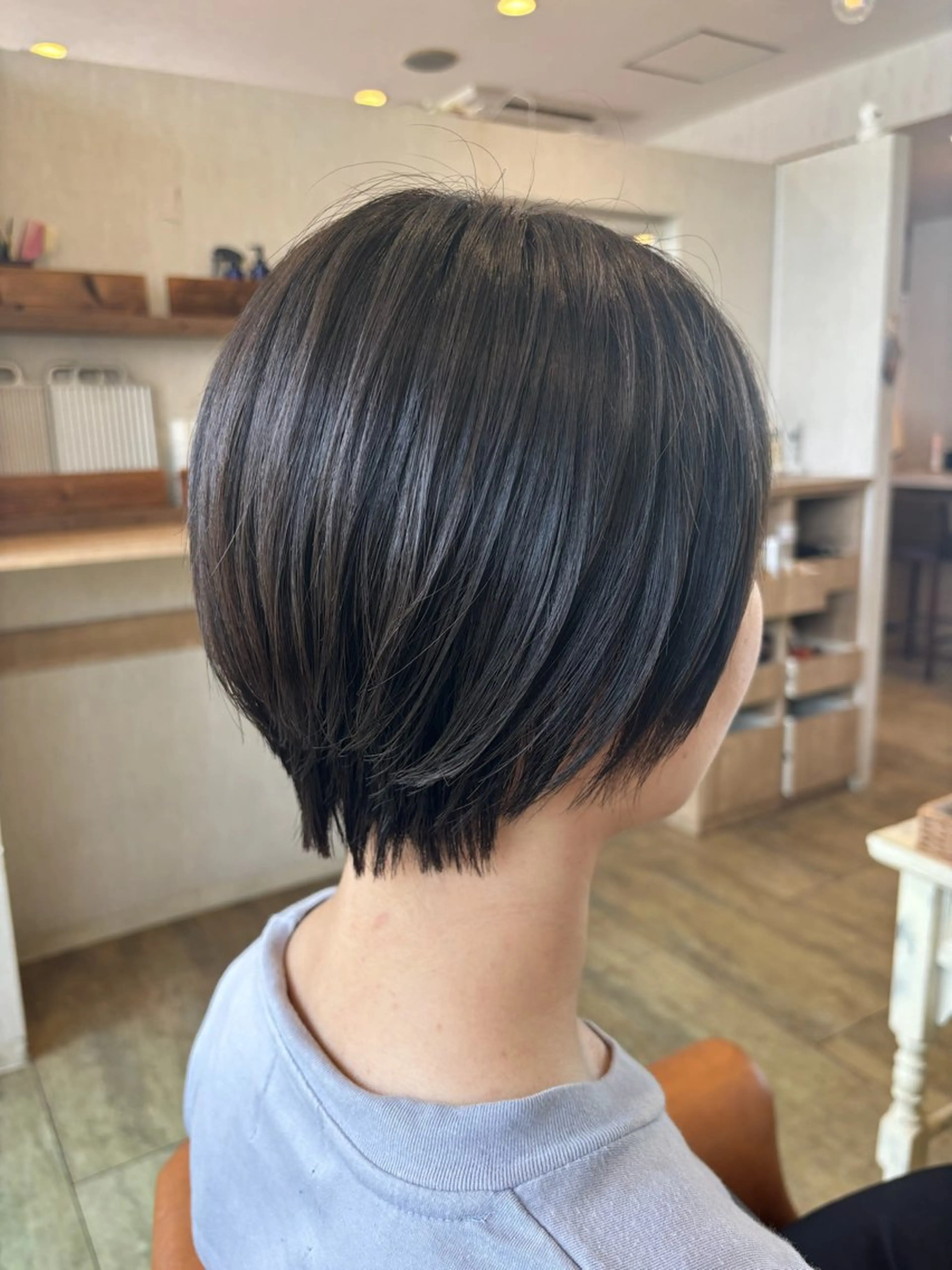 ショート くびれヘア ショートヘア 長尾ゆりの/ボブ/ ベージュ/ハイトーンのヘアスタイル