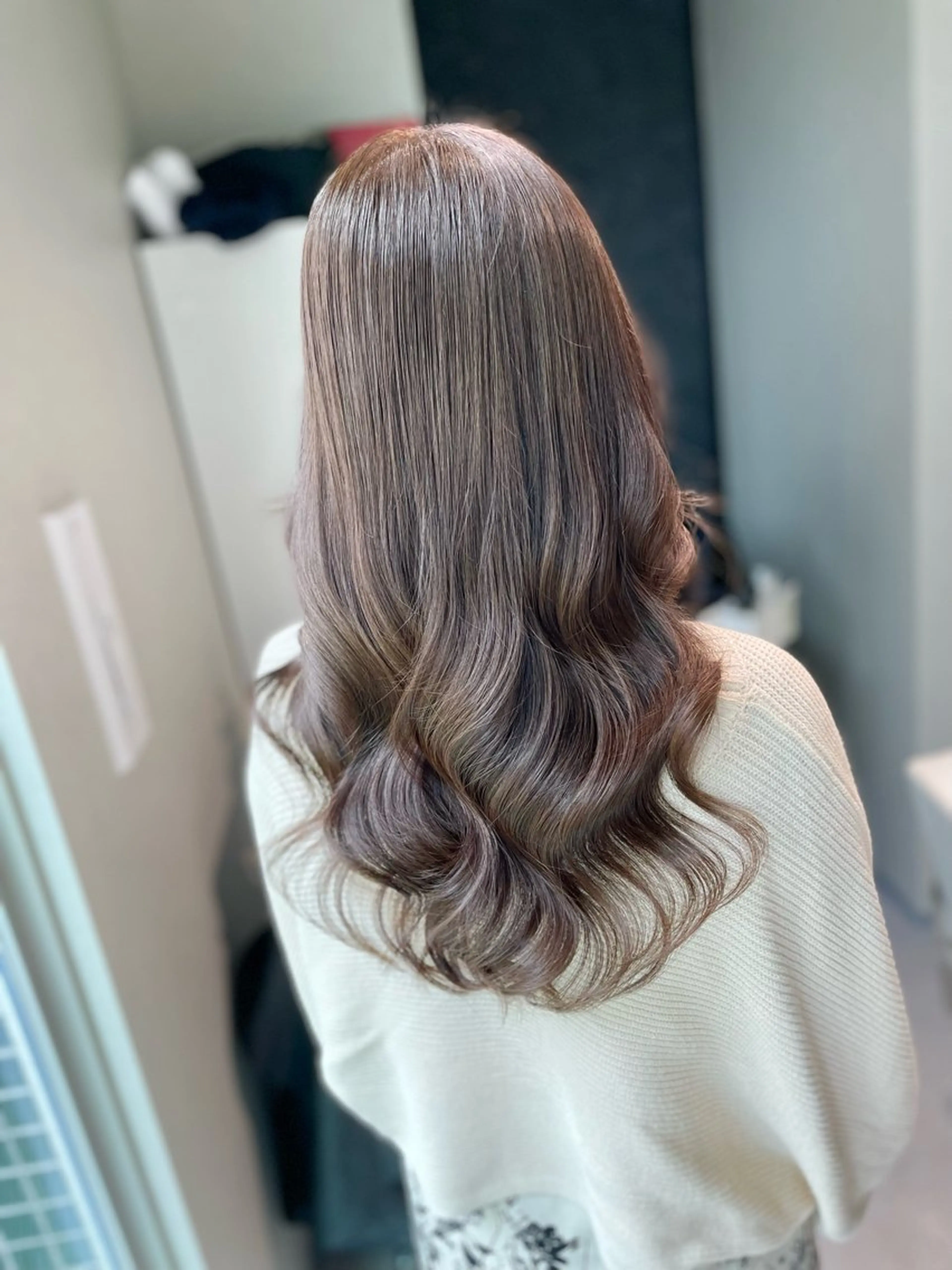 セミロング カラー ブリーチ 透明感カラー デート BOOTH share saron所属・今井 勝也のヘアスタイル