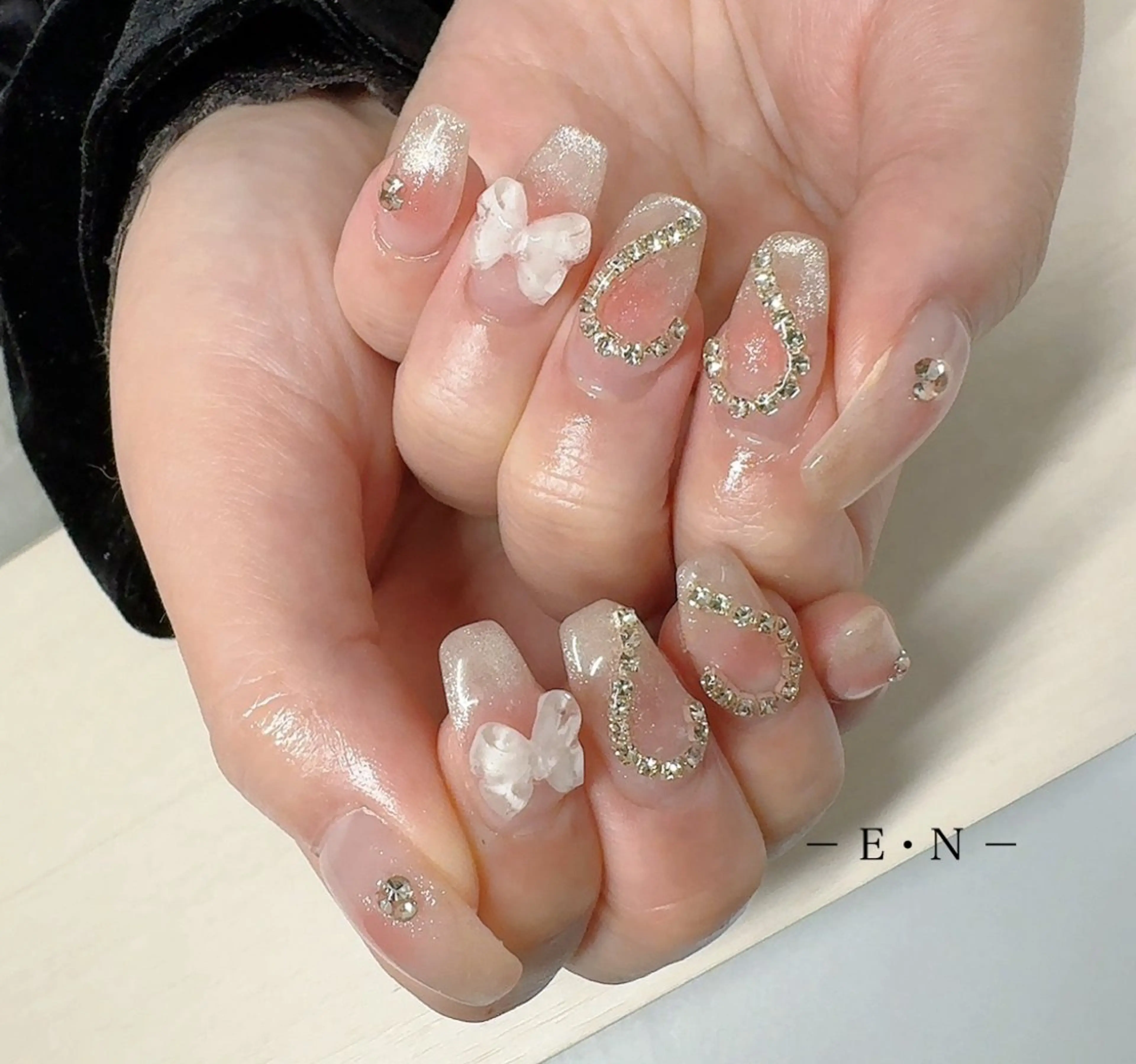 ネイル アートネイル E・N(エン)所属・E・N(エン) eyelashのマツエク・マツパデザイン
