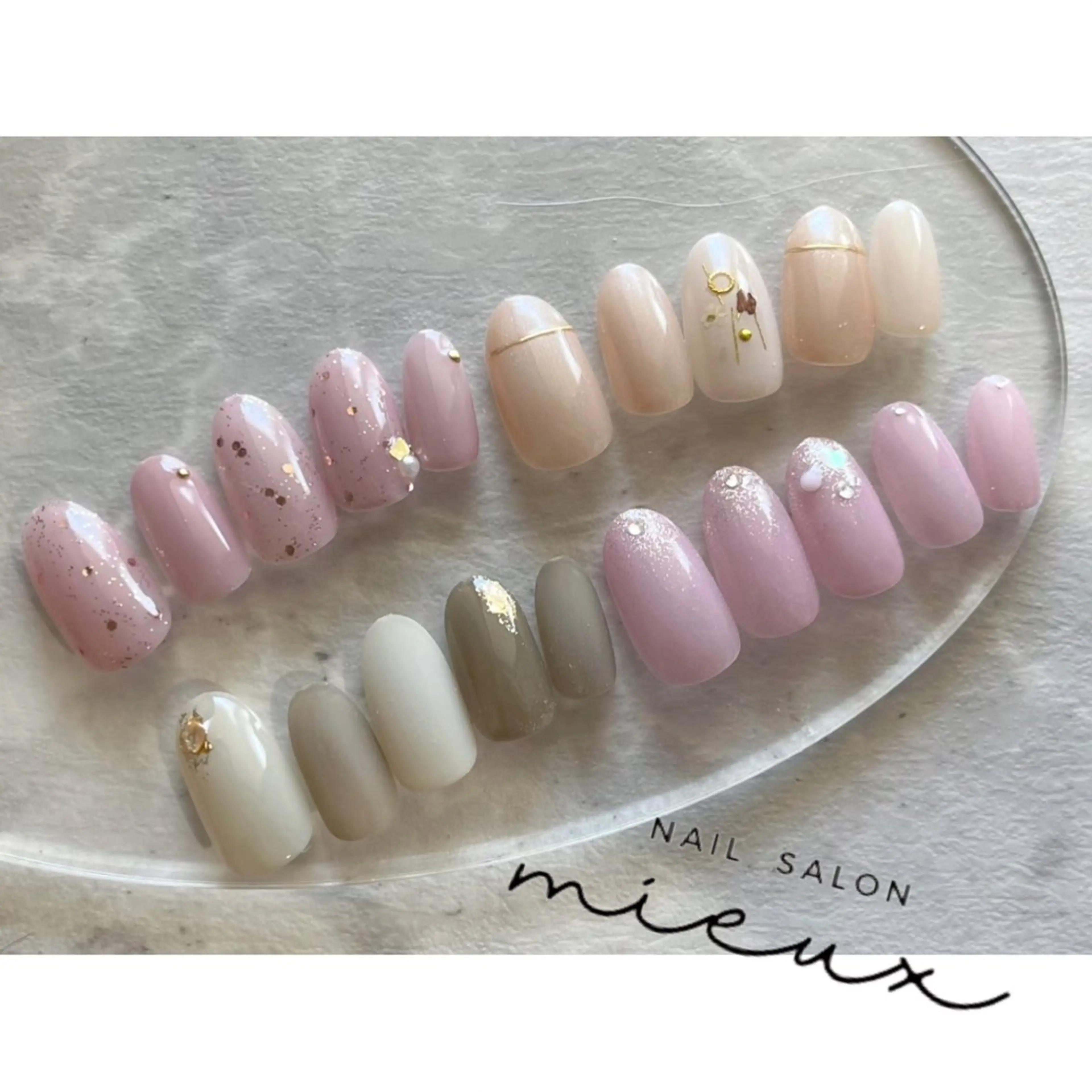 ネイル ハンドネイル mieux ariiiのネイルデザイン
