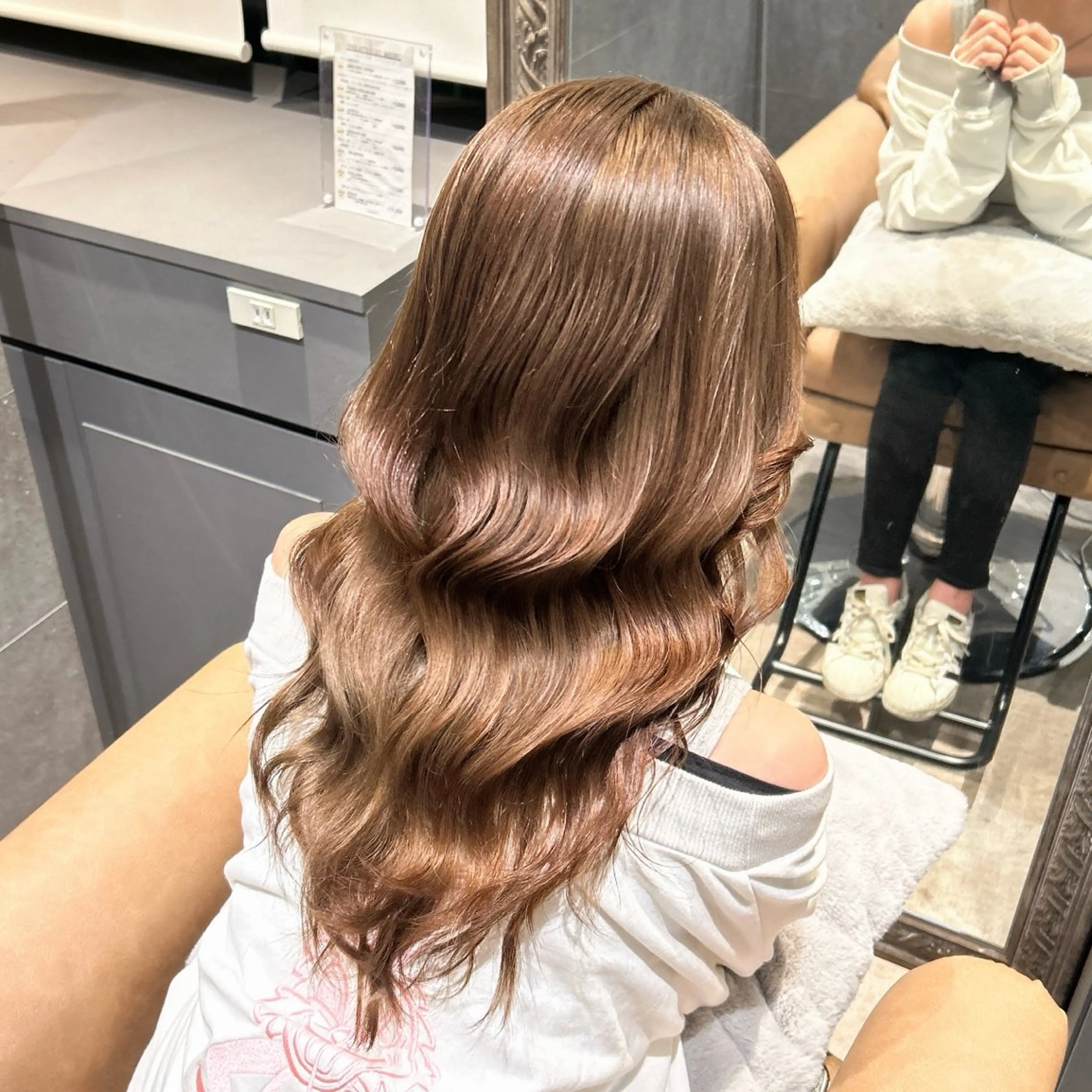 ロング カラー ベージュカラー ブリーチ カット ヘアカラー トリートメント 🥇KEN /人気指名殺到中‼️のヘアスタイル