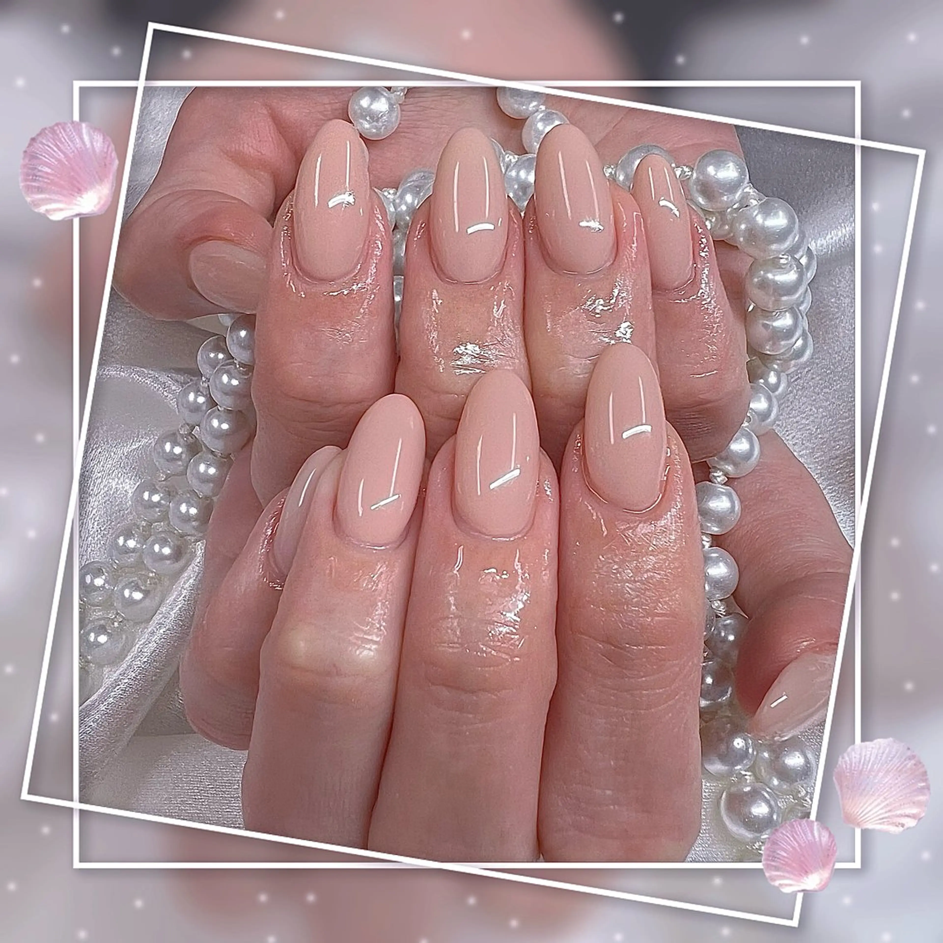 ネイル フレンチネイル グラデーション キラキラネイル 韓国ネイル マグネットネイル ハンドネイル ハンドケア Chill Nailsalonのネイルデザイン