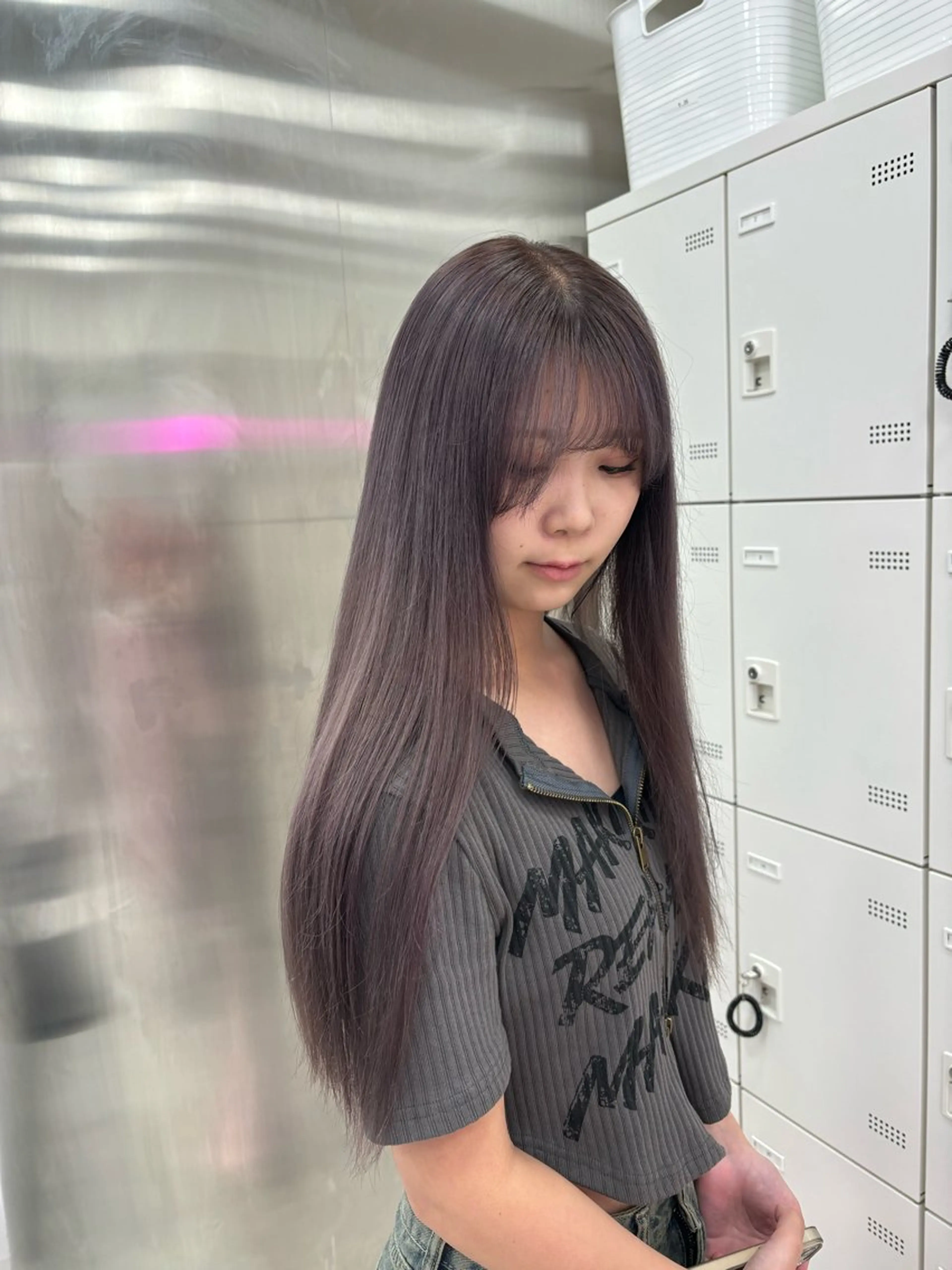 ロング カラー ヘアカラー トリートメント ヘッドスパ 韓国レイヤー ハッシュカットのヘアスタイル