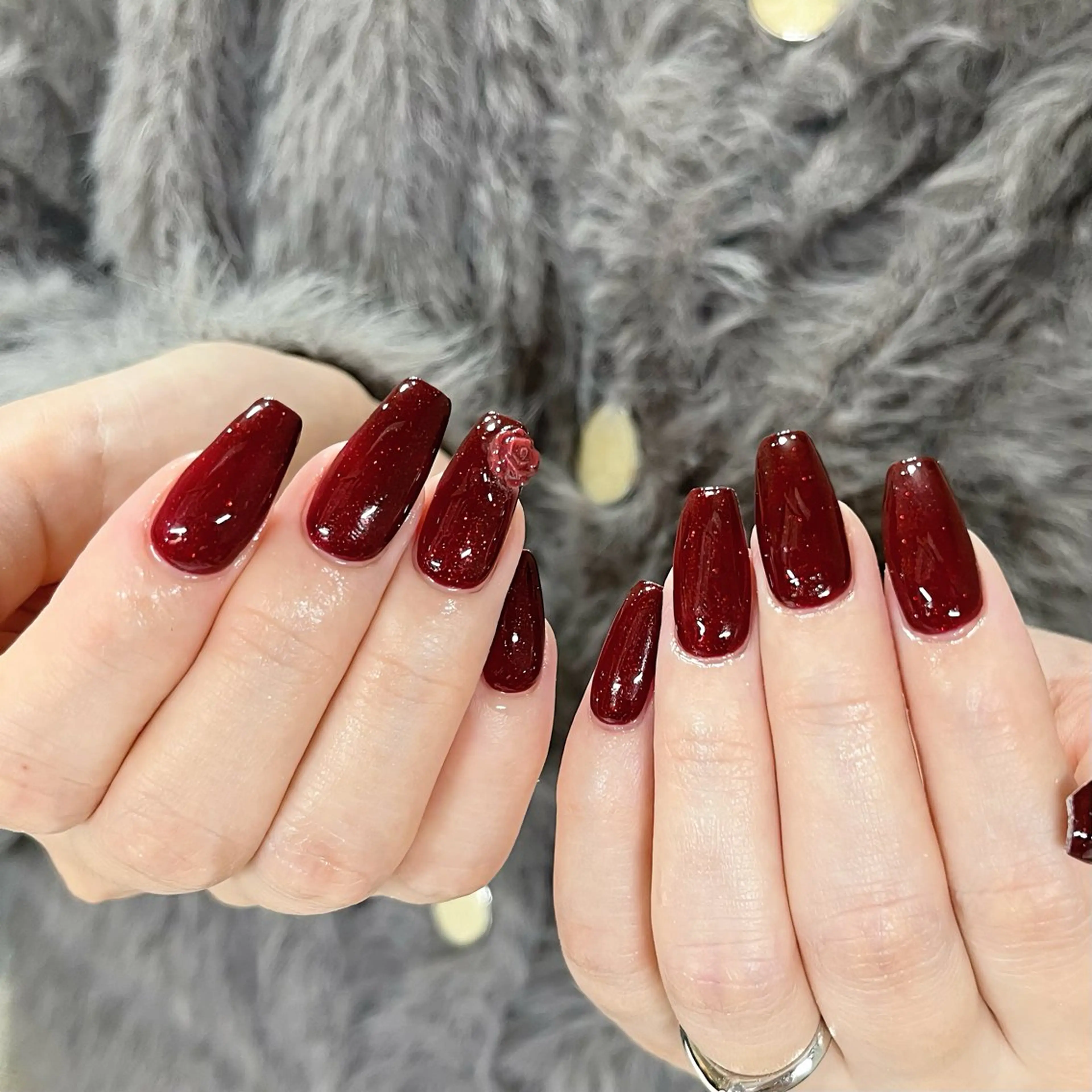 ネイル ガーリー ニュアンスネイル ワンカラーネイル シンプルネイル バレンタイン ハンドネイル ハンドケア 🫧OPELIA NAIL渋谷🫧のネイルデザイン