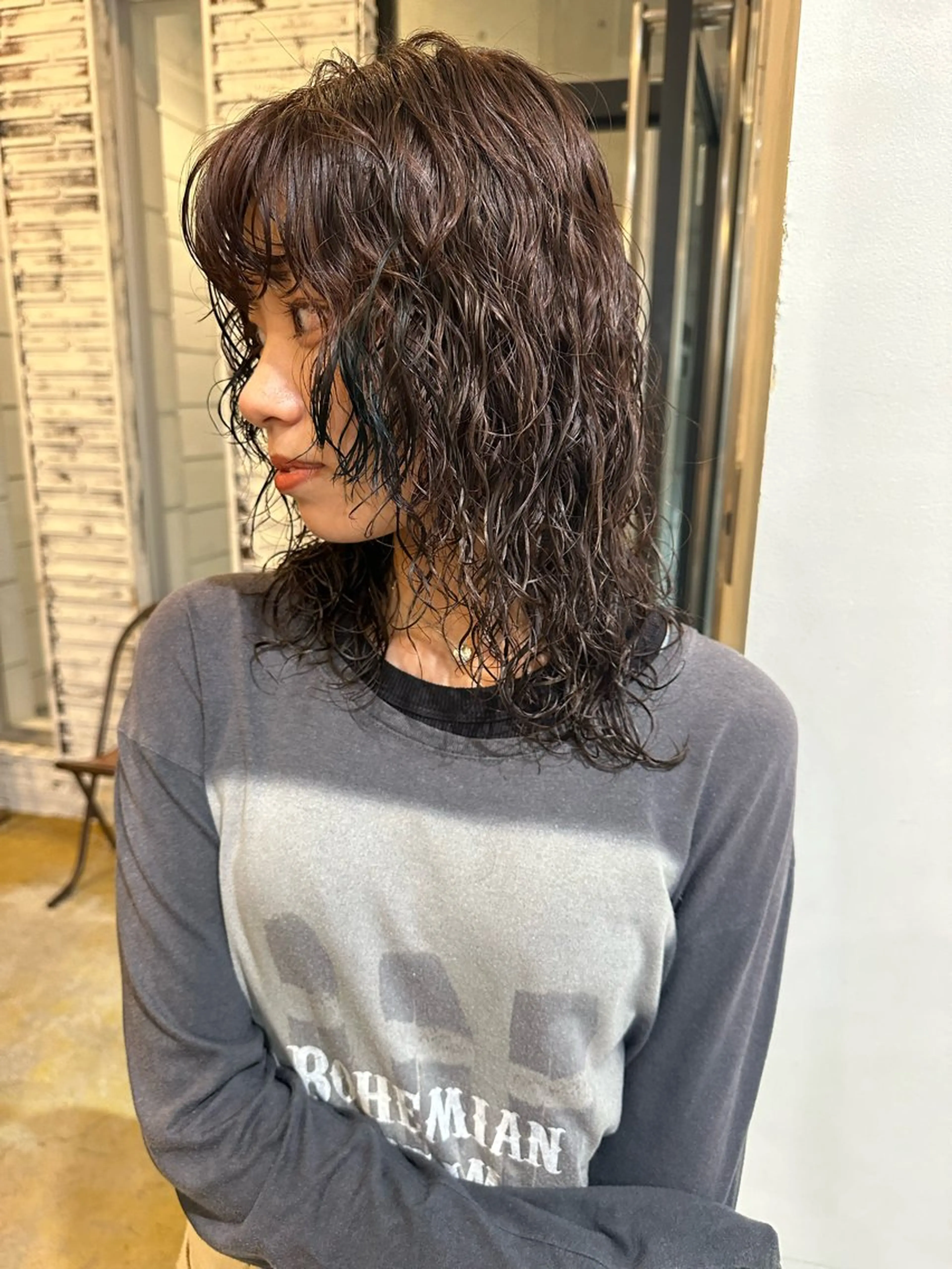 ミディアム カラー パーマ ミディアムパーマ ブリーチ スパイラルパーマ ✨艶ブリーチカラー✨ 酸性ストレート光太郎のヘアスタイル