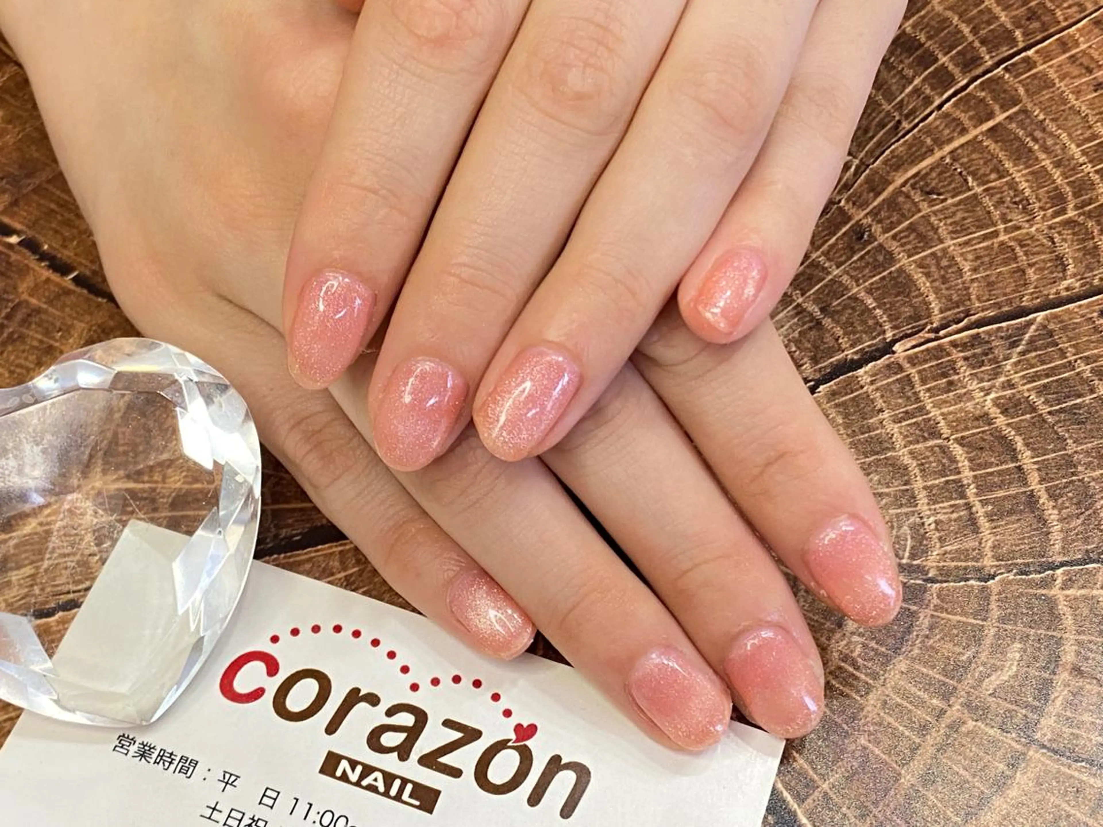 ネイル ジェルネイル マグネットネイル ワンカラーネイル ピンク ハンドネイル corazon所属・ネイリスト aicoのネイルデザイン