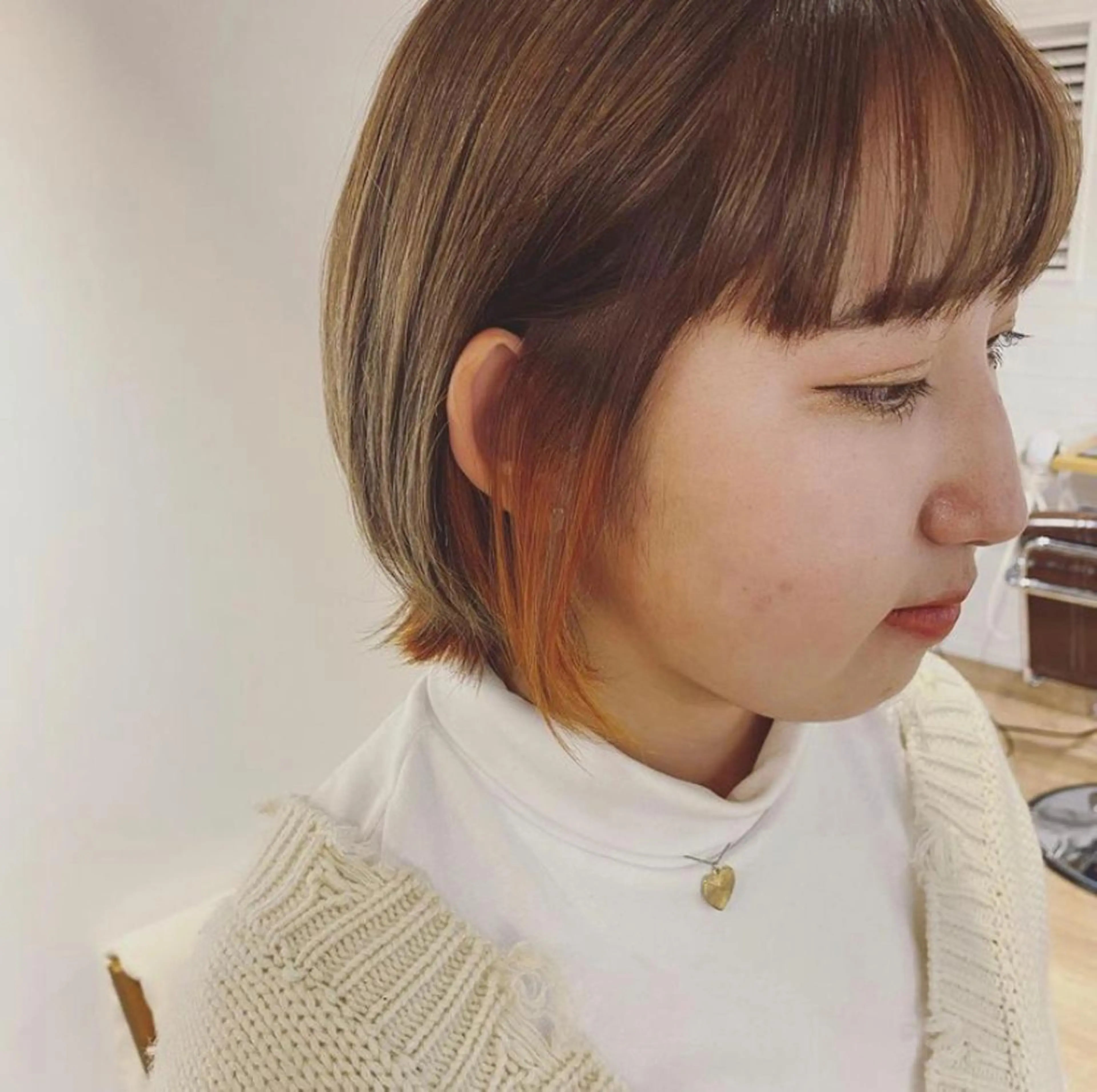 ショート カラー ベージュカラー ショコラベージュ オレンジ nanaka/ レイヤーカットのヘアスタイル