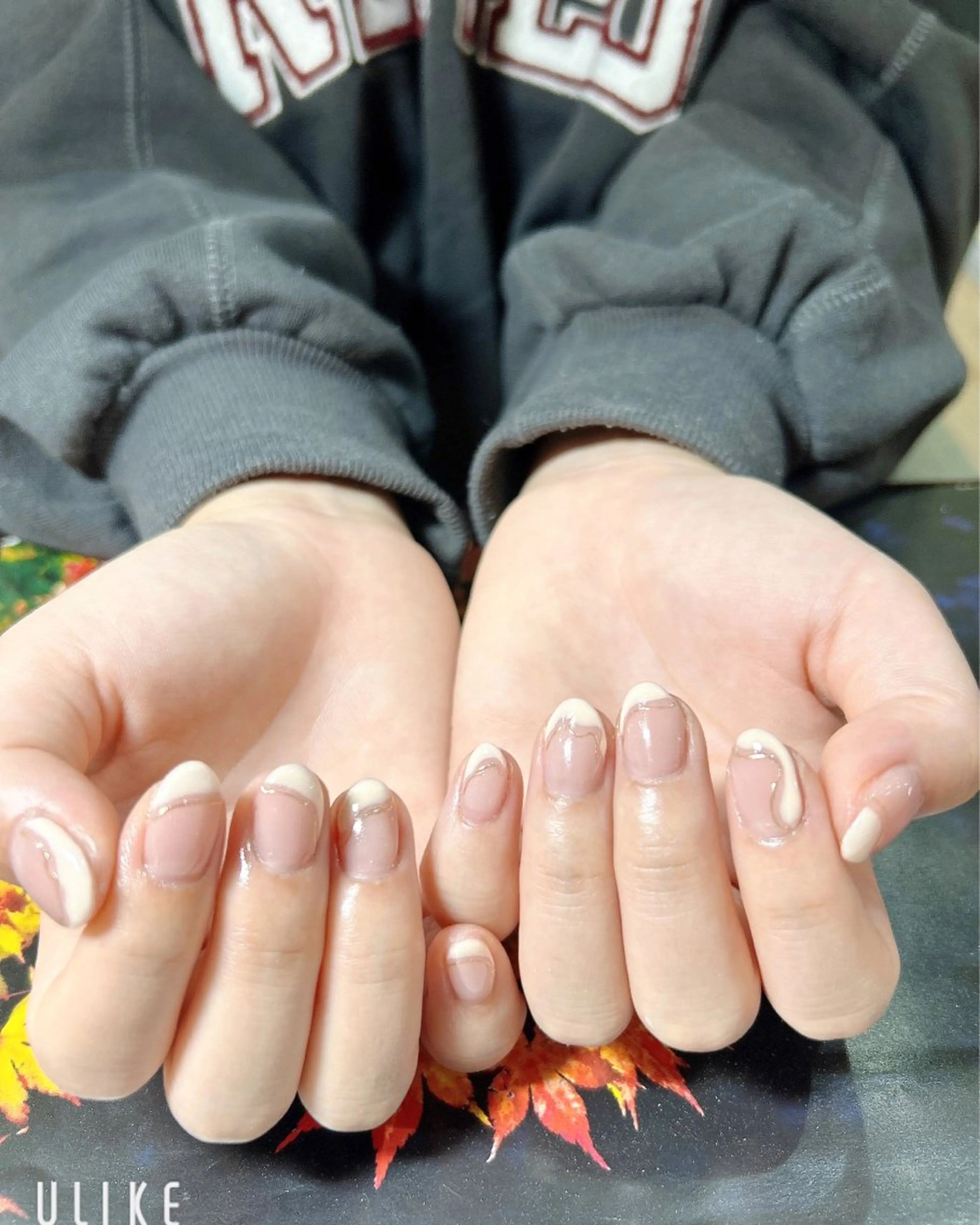 ネイル ニュアンスネイル ハンドネイル 吉野✨ ネイルデザイナー✨のネイルデザイン