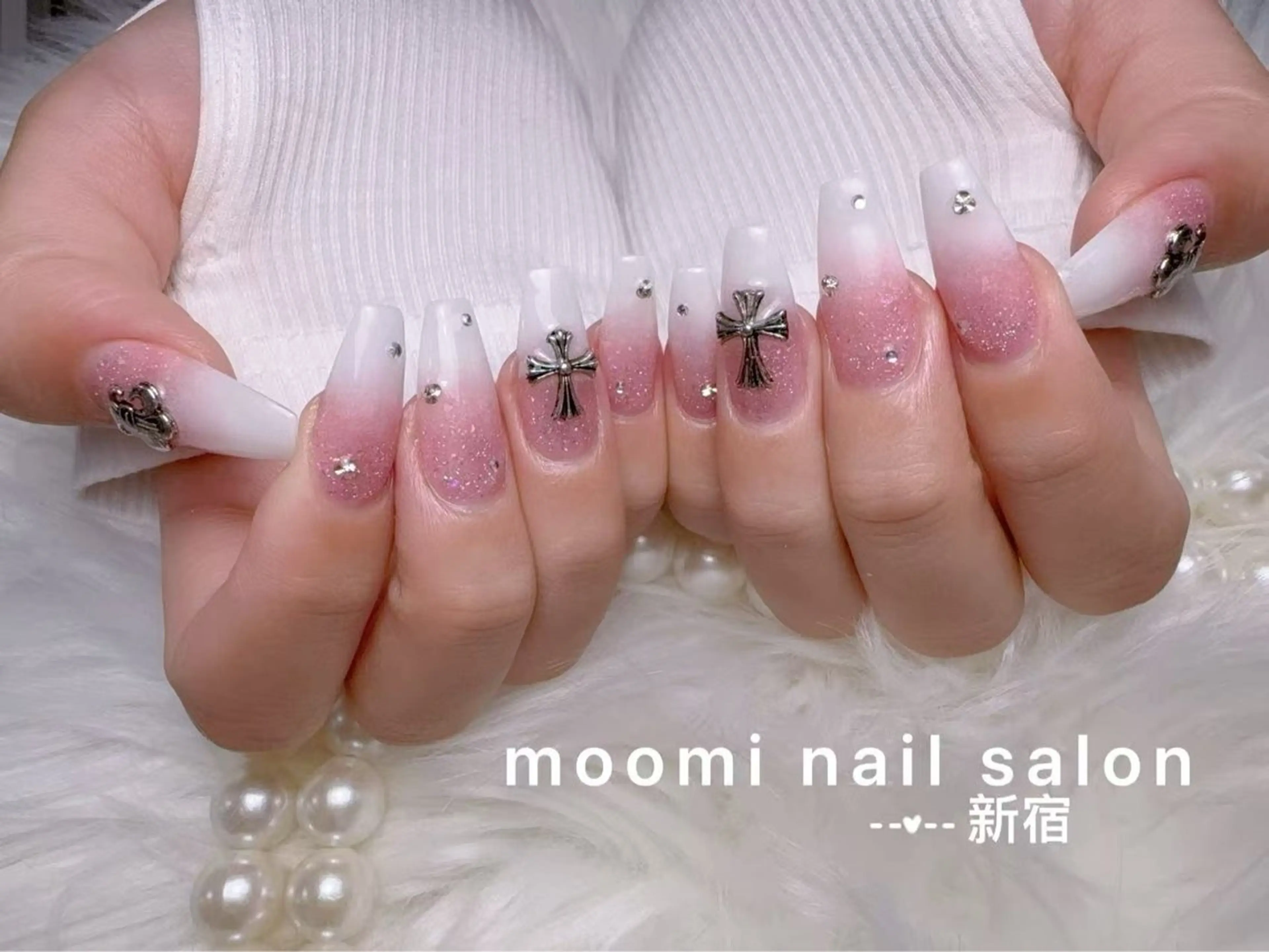 ロング ハンドネイル Moomi あずりのネイルデザイン