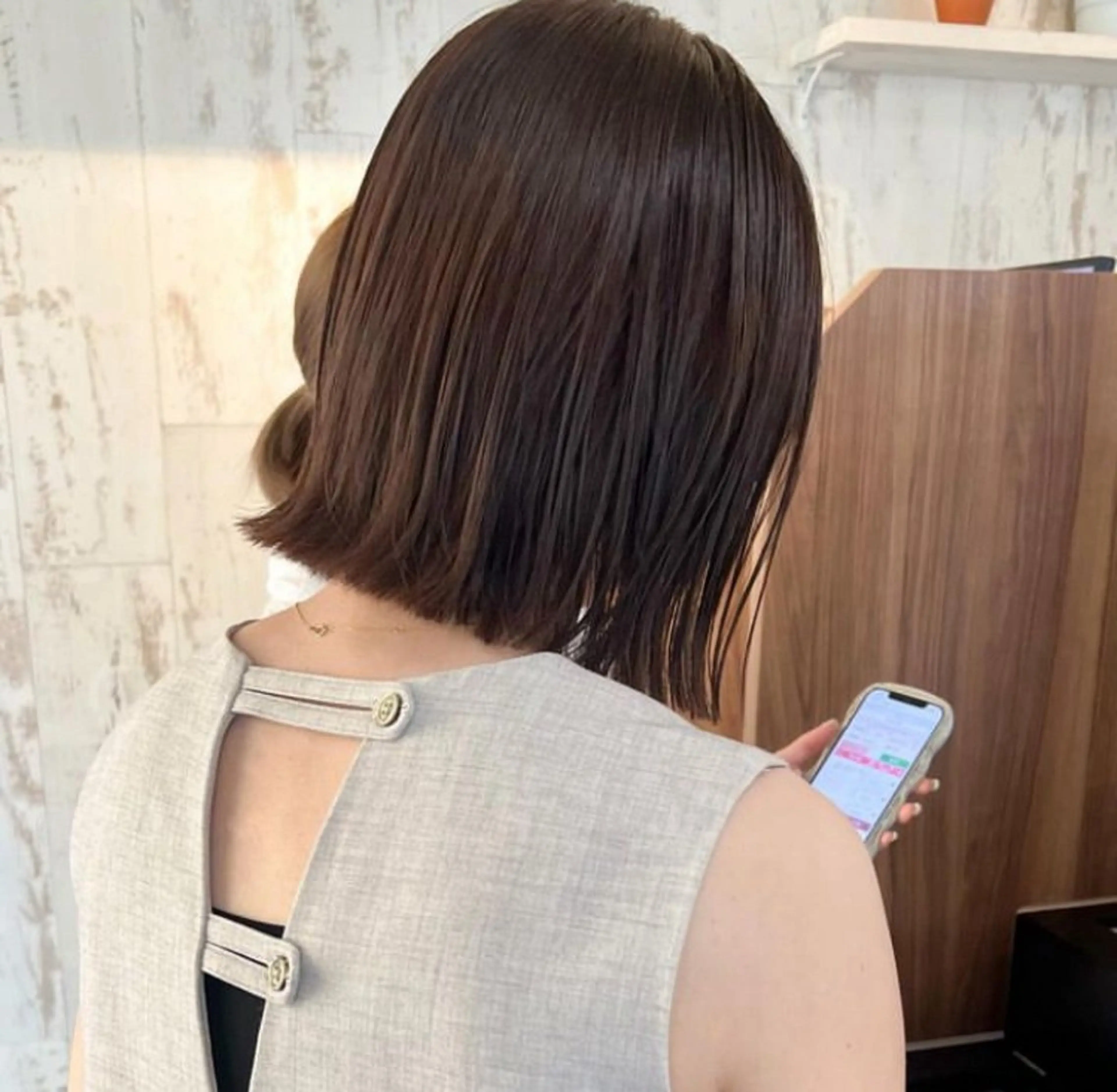 ミディアム ボブ 外ハネヘア ハイライトカラー メンズカット/杉山誠のヘアスタイル