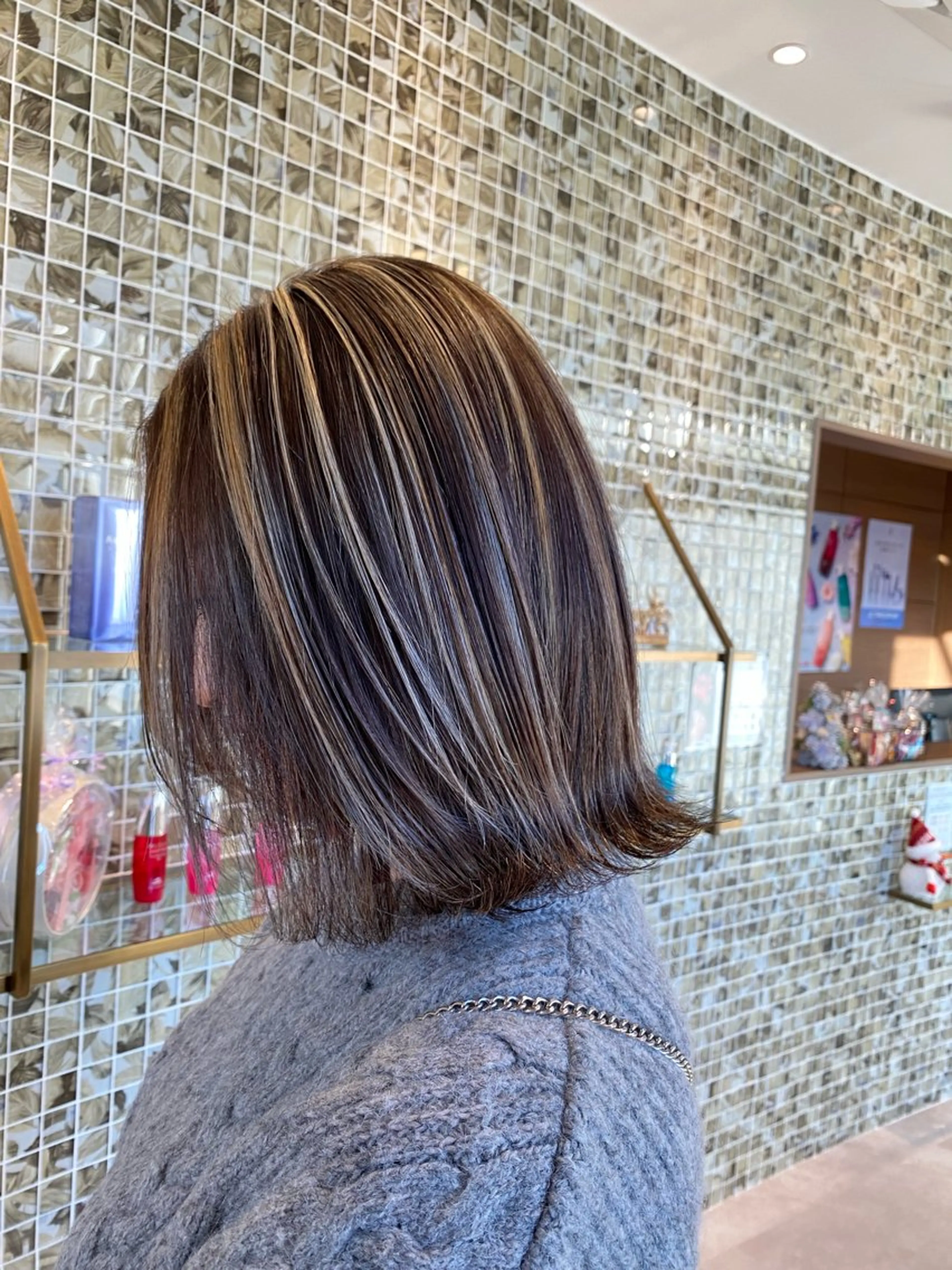 ミディアム ハイライト 森 千風優のヘアスタイル