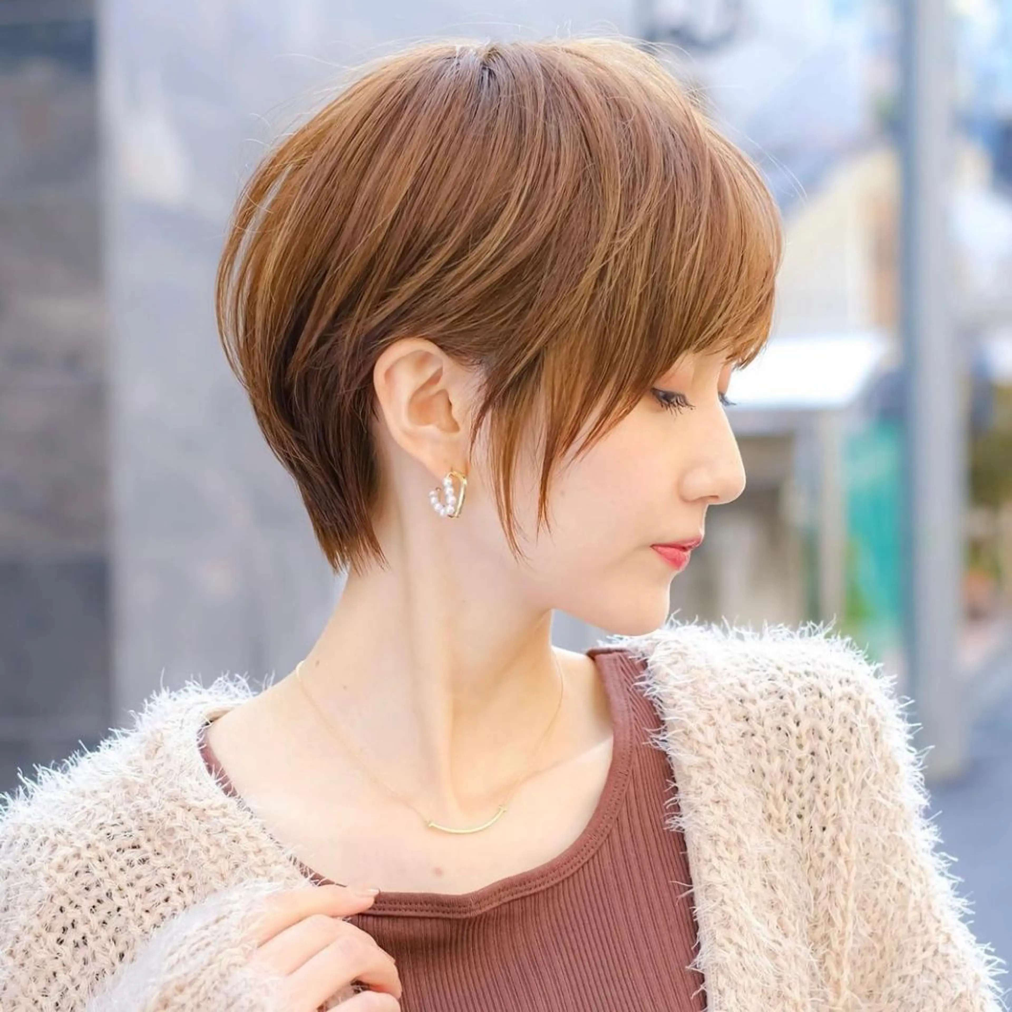 ショート バレイヤージュ/ シャドウルーツ/安室のヘアスタイル