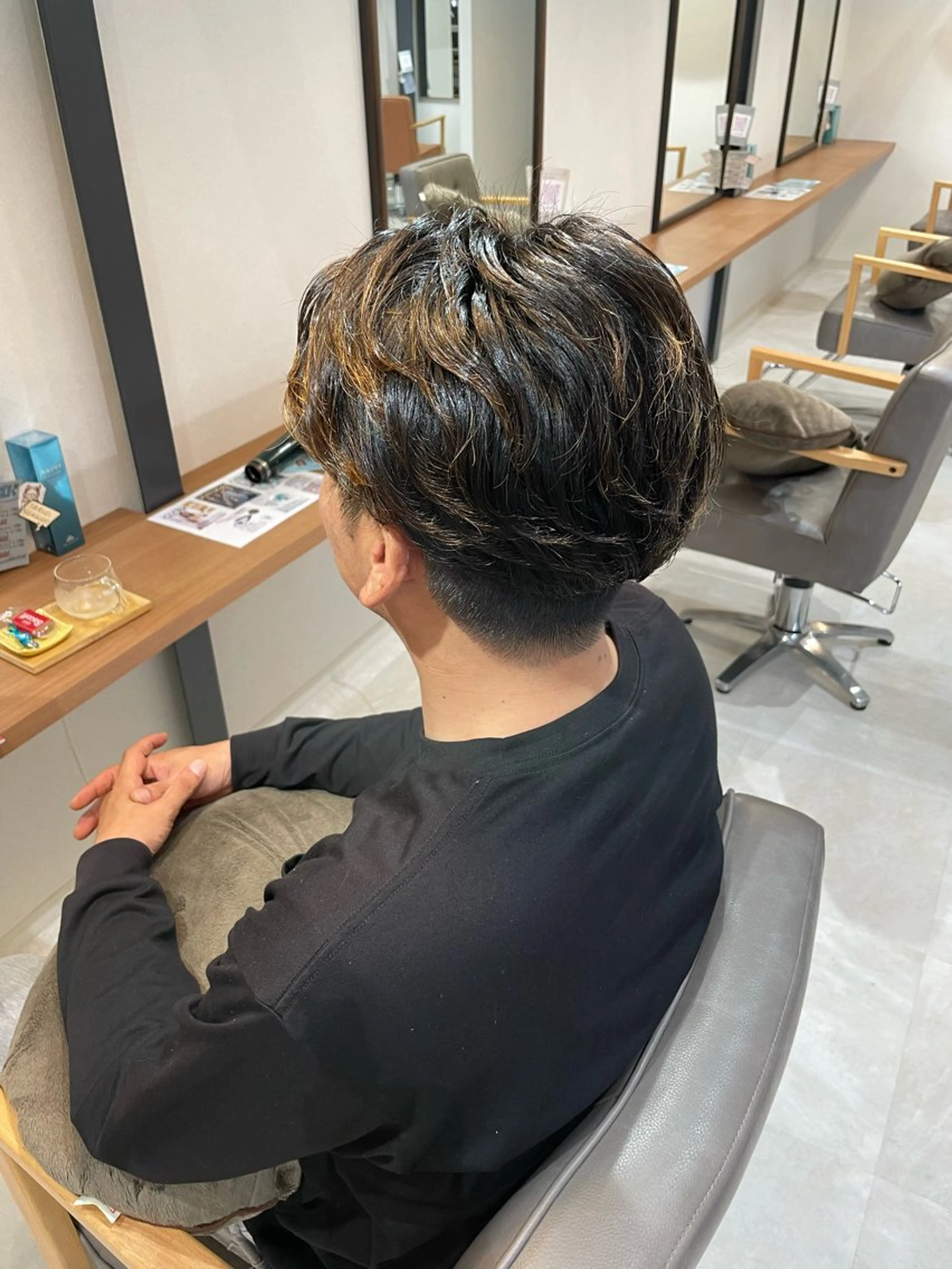 ショート パーマ メンズ メンズパーマ ニュアンスパーマ カット パーマ ayaka |トレンドヘアのヘアスタイル