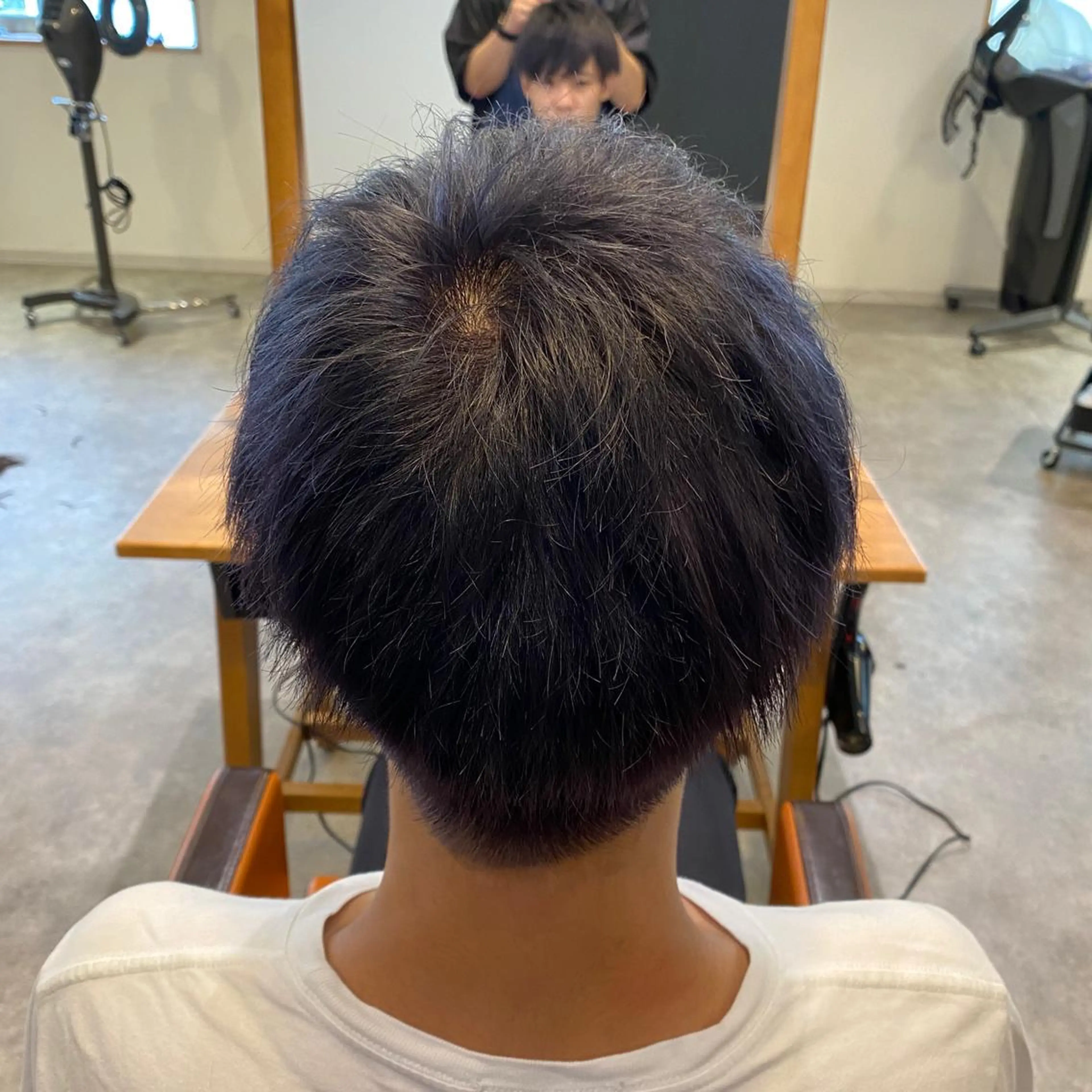 カラー メンズ 松本 直也のヘアスタイル