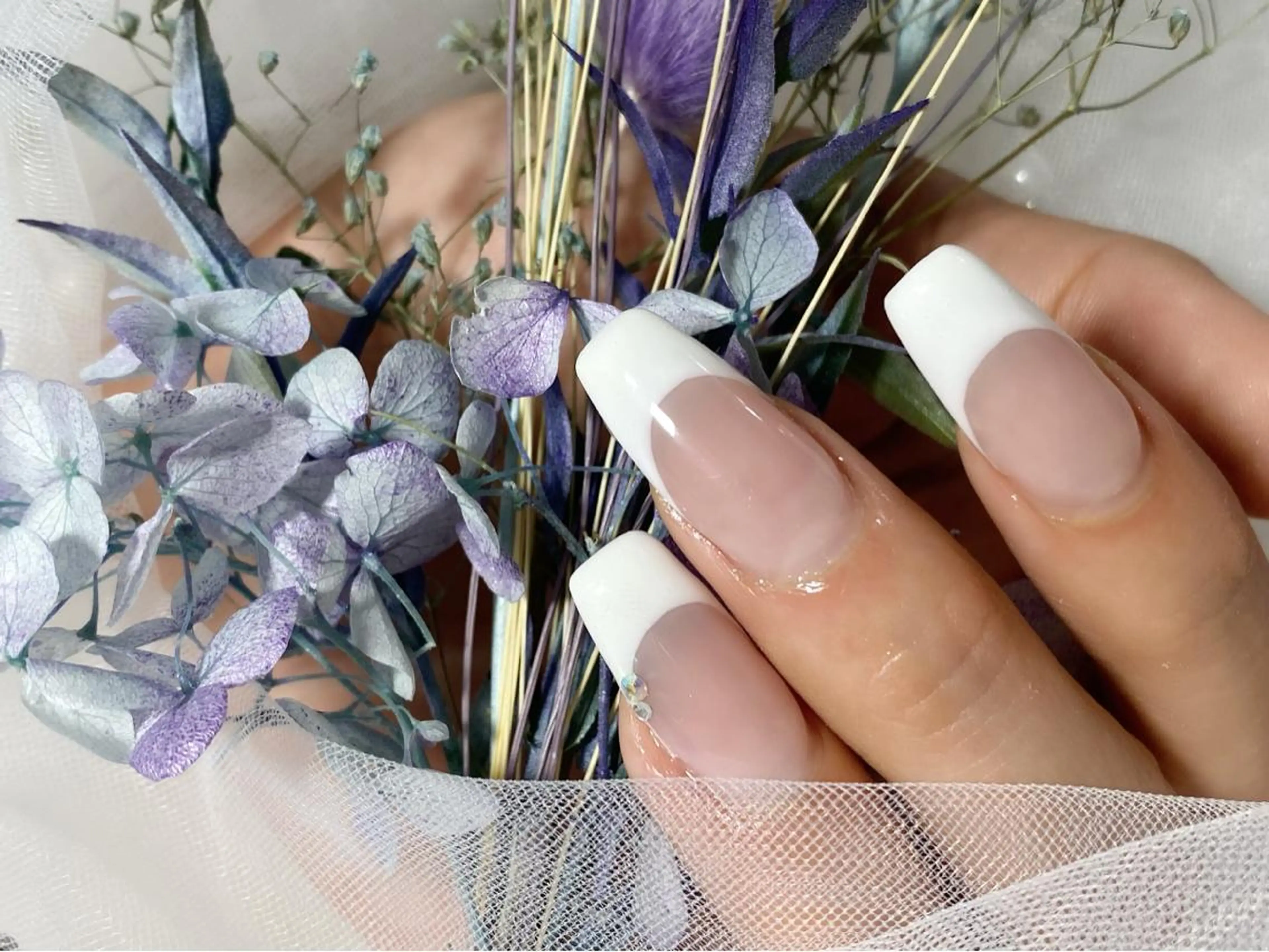 ネイル フレンチネイル スカルプネイル Bitty yurine🎀のネイルデザイン