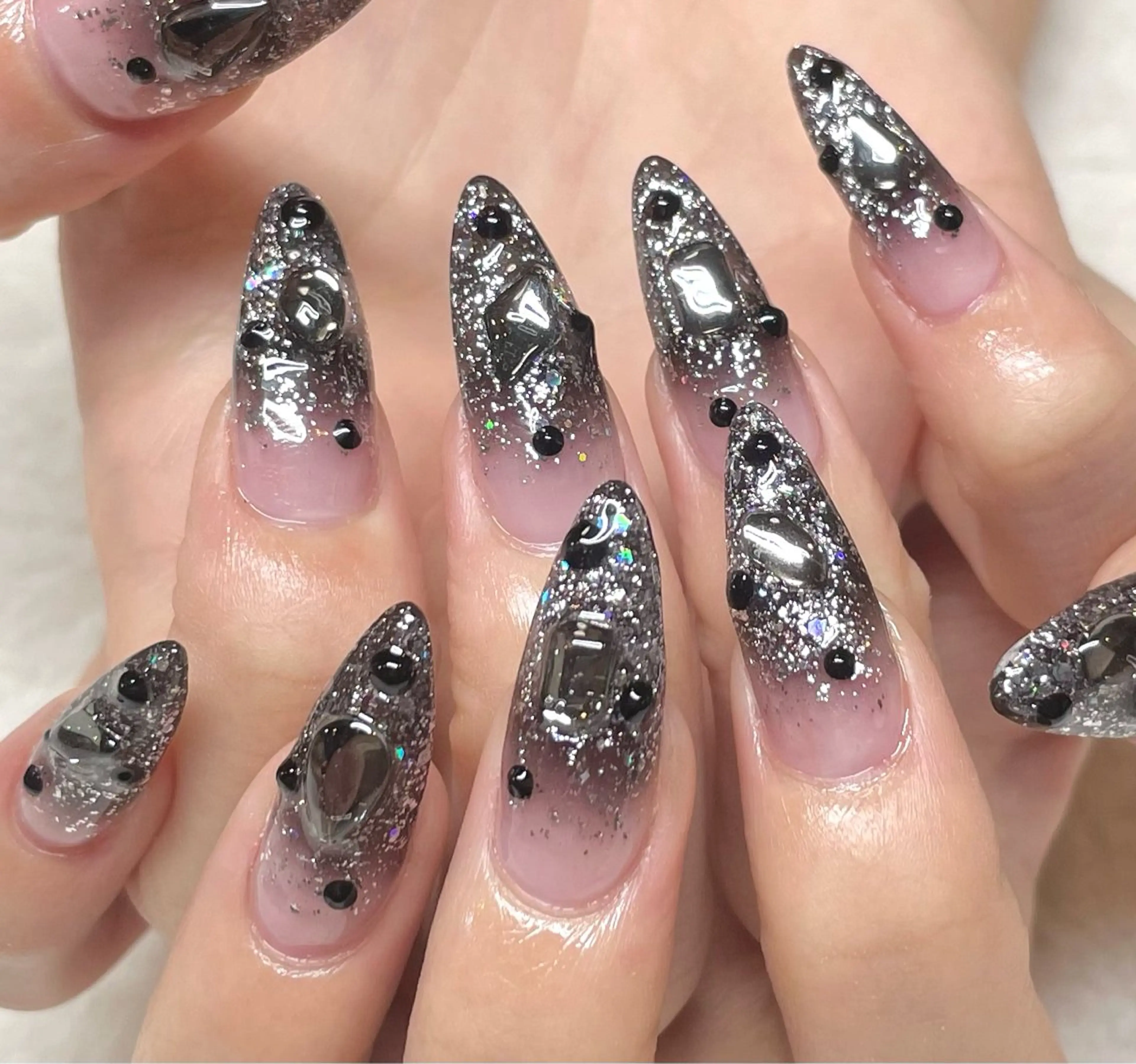 ネイル ChouChou NAIL SALON所属・サキ ChouChouのネイルデザイン