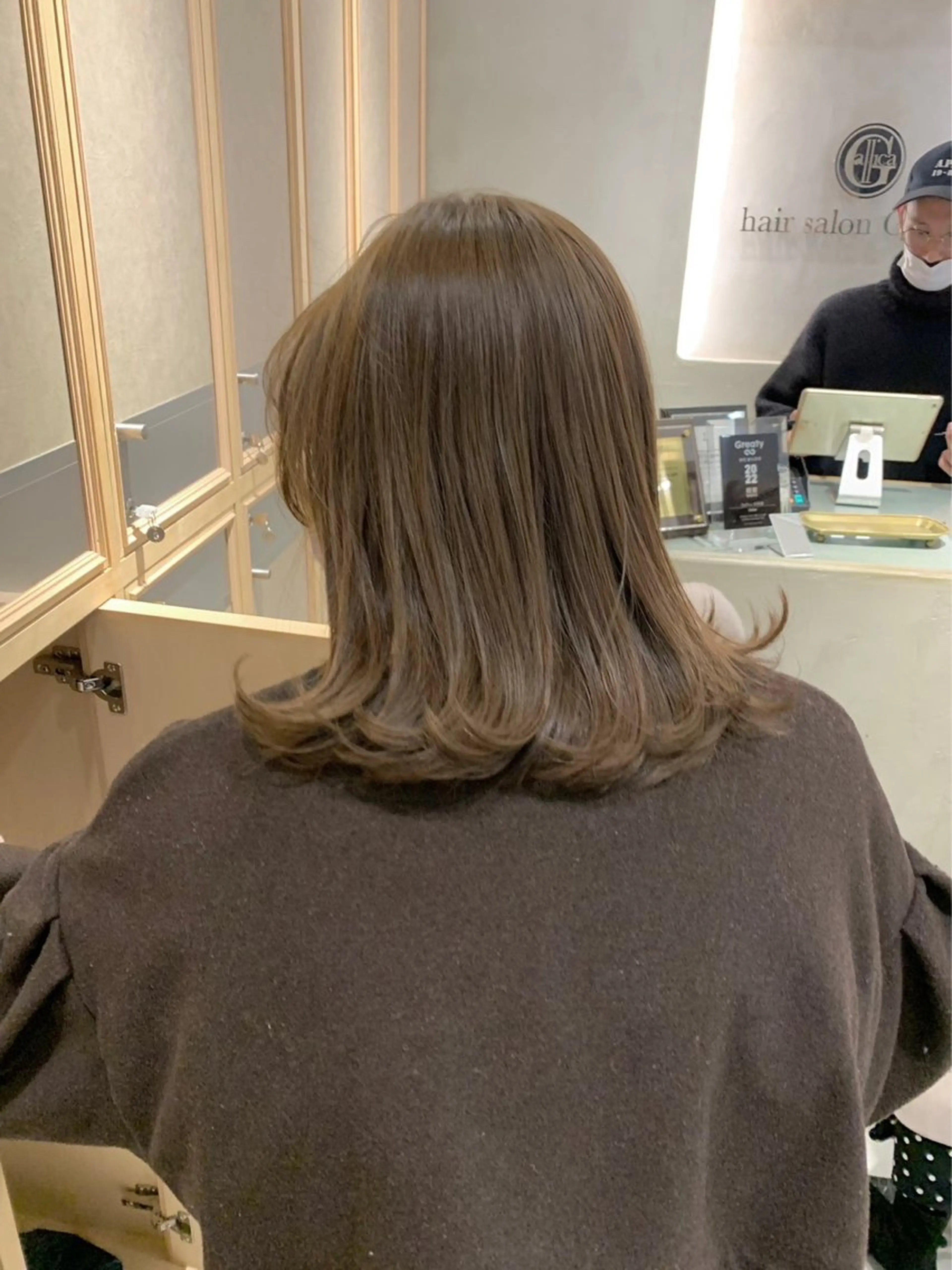ミディアム カラー 透明感カラー 🪞yuuのヘアスタイル