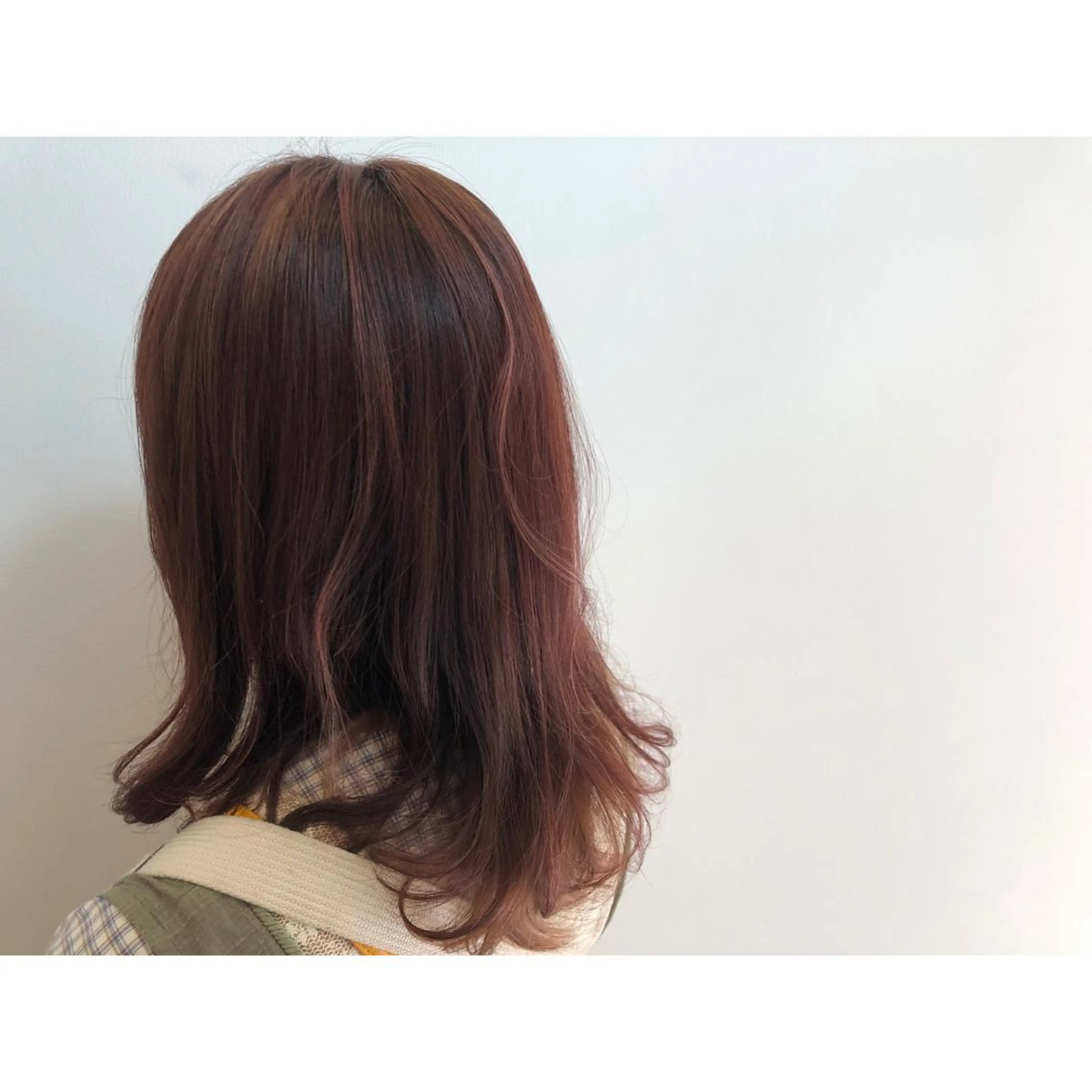 ミディアム カラー ハイライトカラー ピンクカラー ハイライト ヘアカラー トリートメント kawabe maikoのヘアスタイル