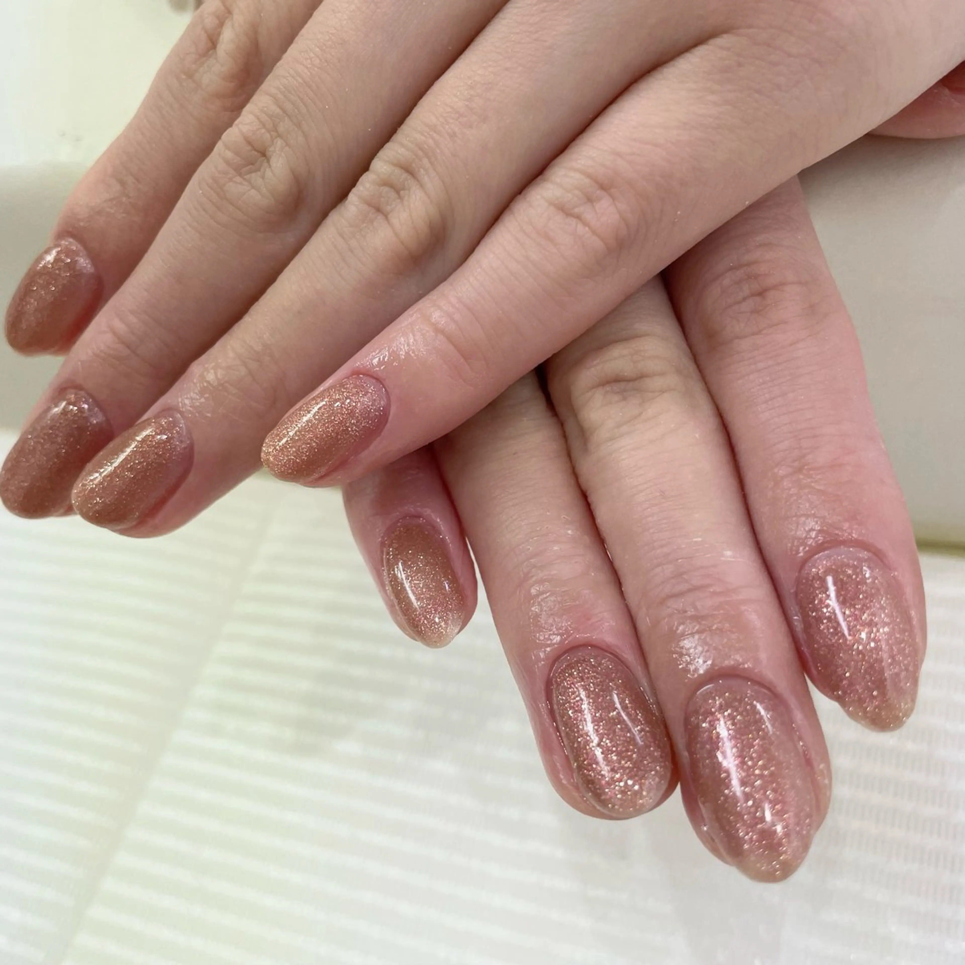 ネイル ワンカラーネイル esNAIL新宿西口店所属・emi esNAILのネイルデザイン