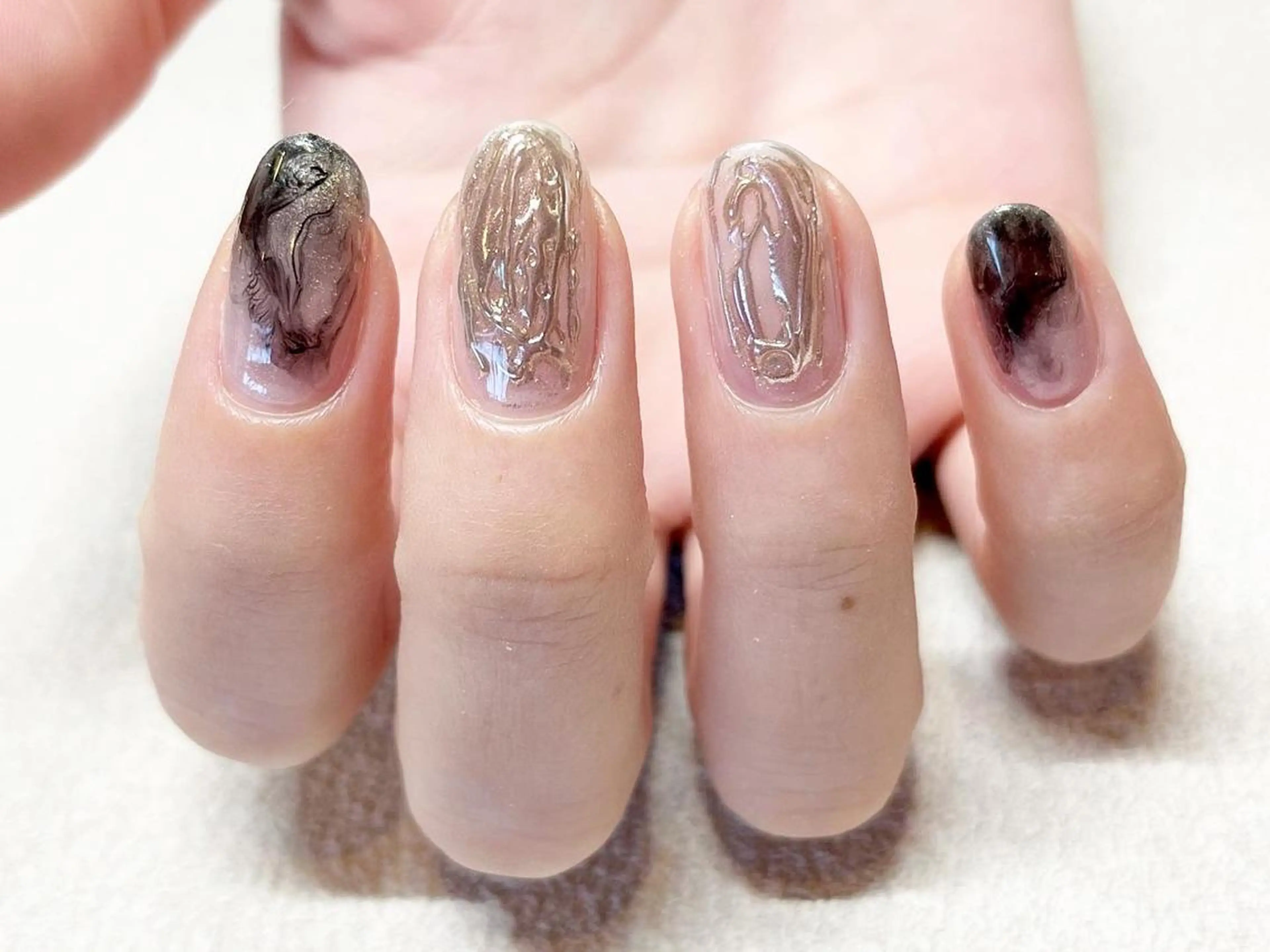 ネイル ハンドネイル 小河 仁美のネイルデザイン