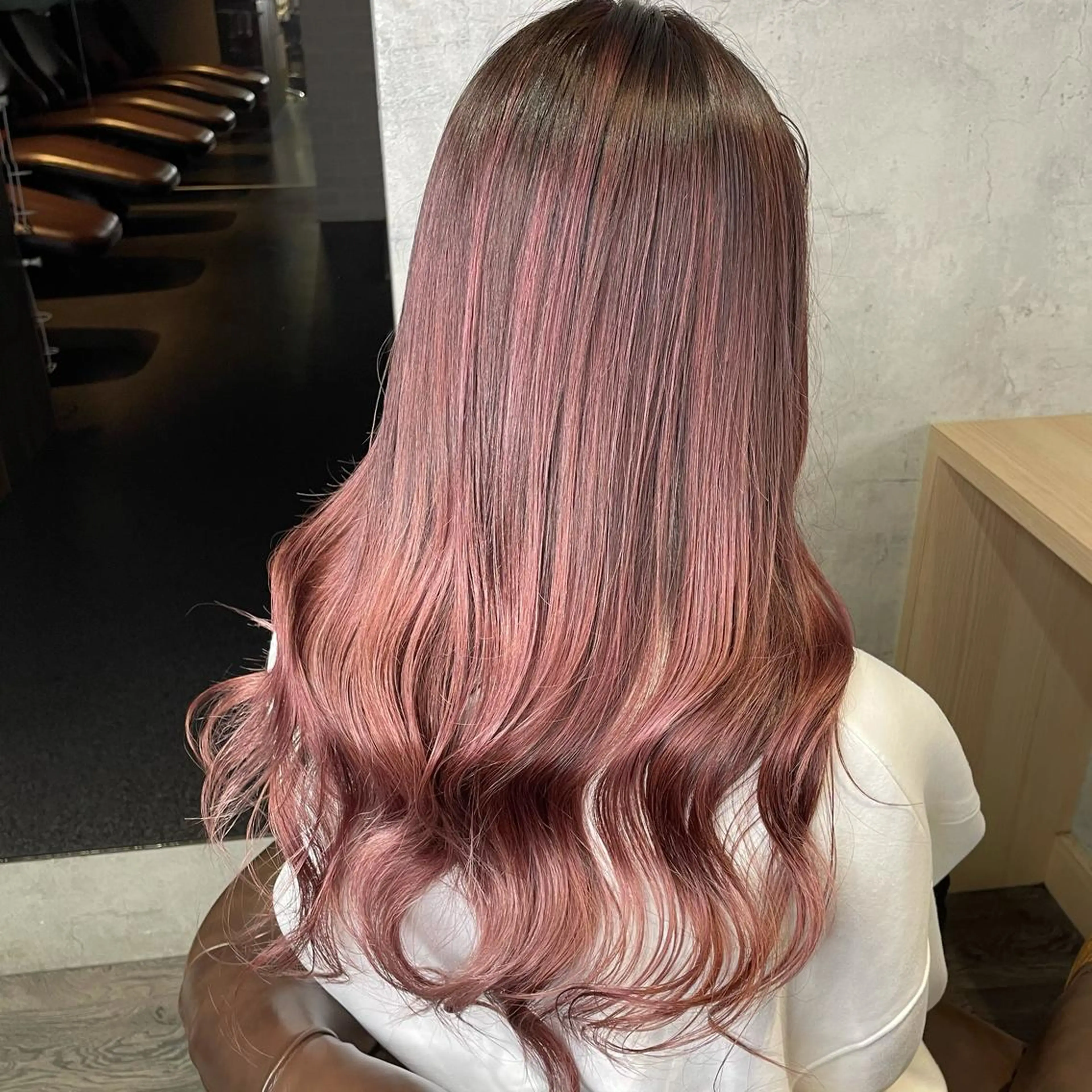 ロング ヘアカラー トリートメント 🦄艶カラー×韓国 NANA💎🐬のヘアスタイル