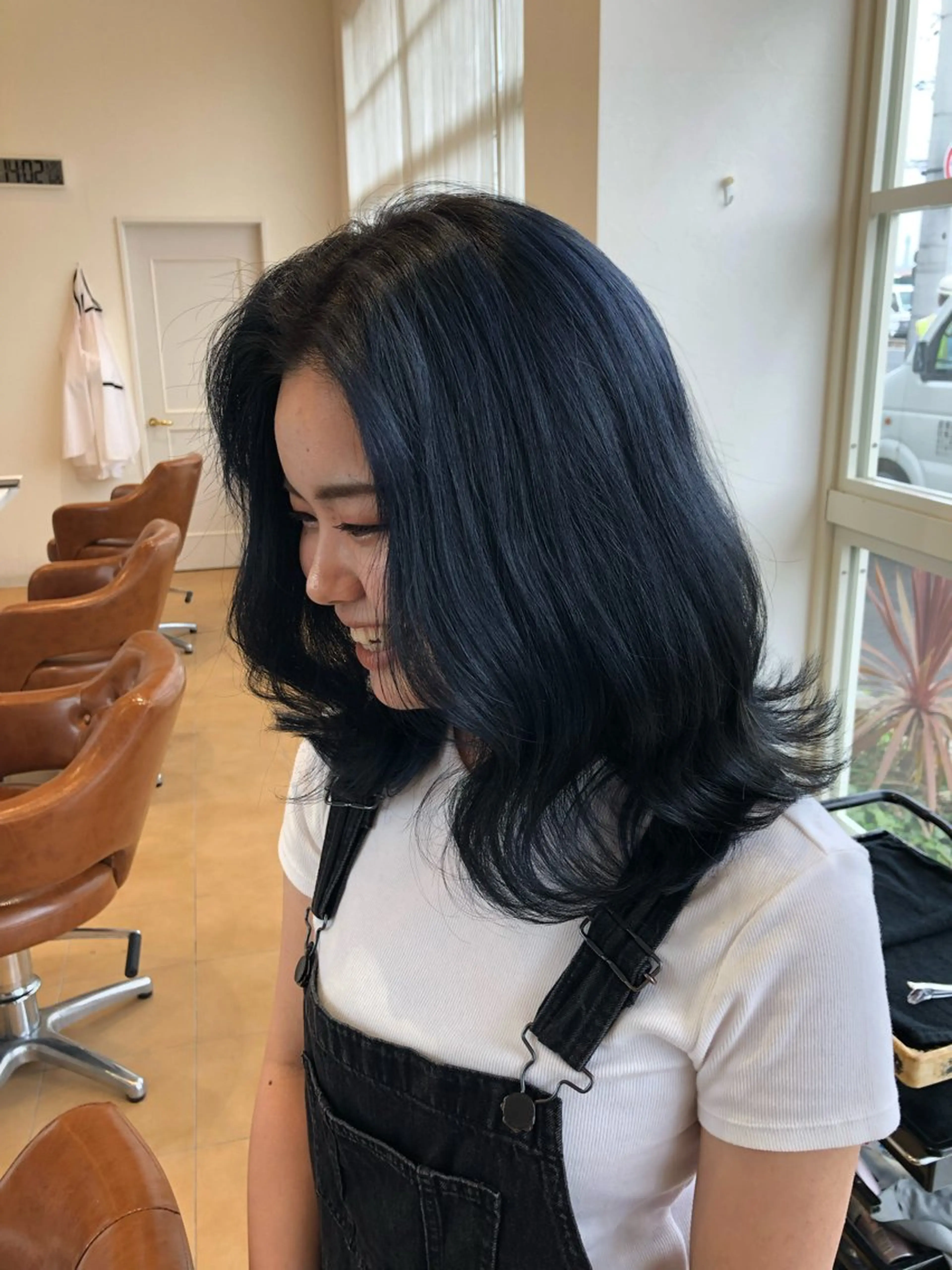 ミディアム カラー カット ヘアカラー 今中 紗英のヘアスタイル