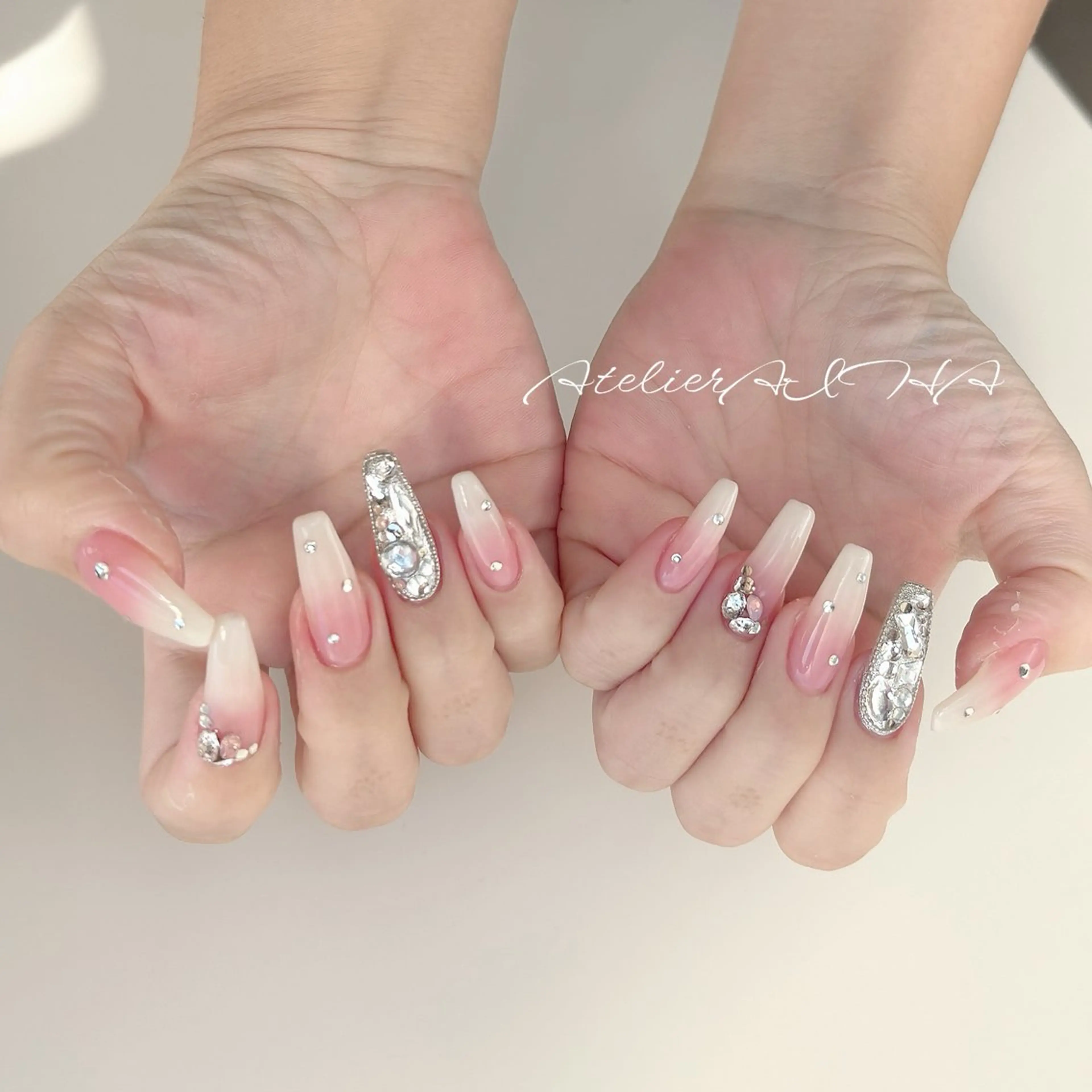 ネイル ハンドネイル アトリエAIHA所属・アトリエAIHA★ フィルイン推奨サロンのネイルデザイン