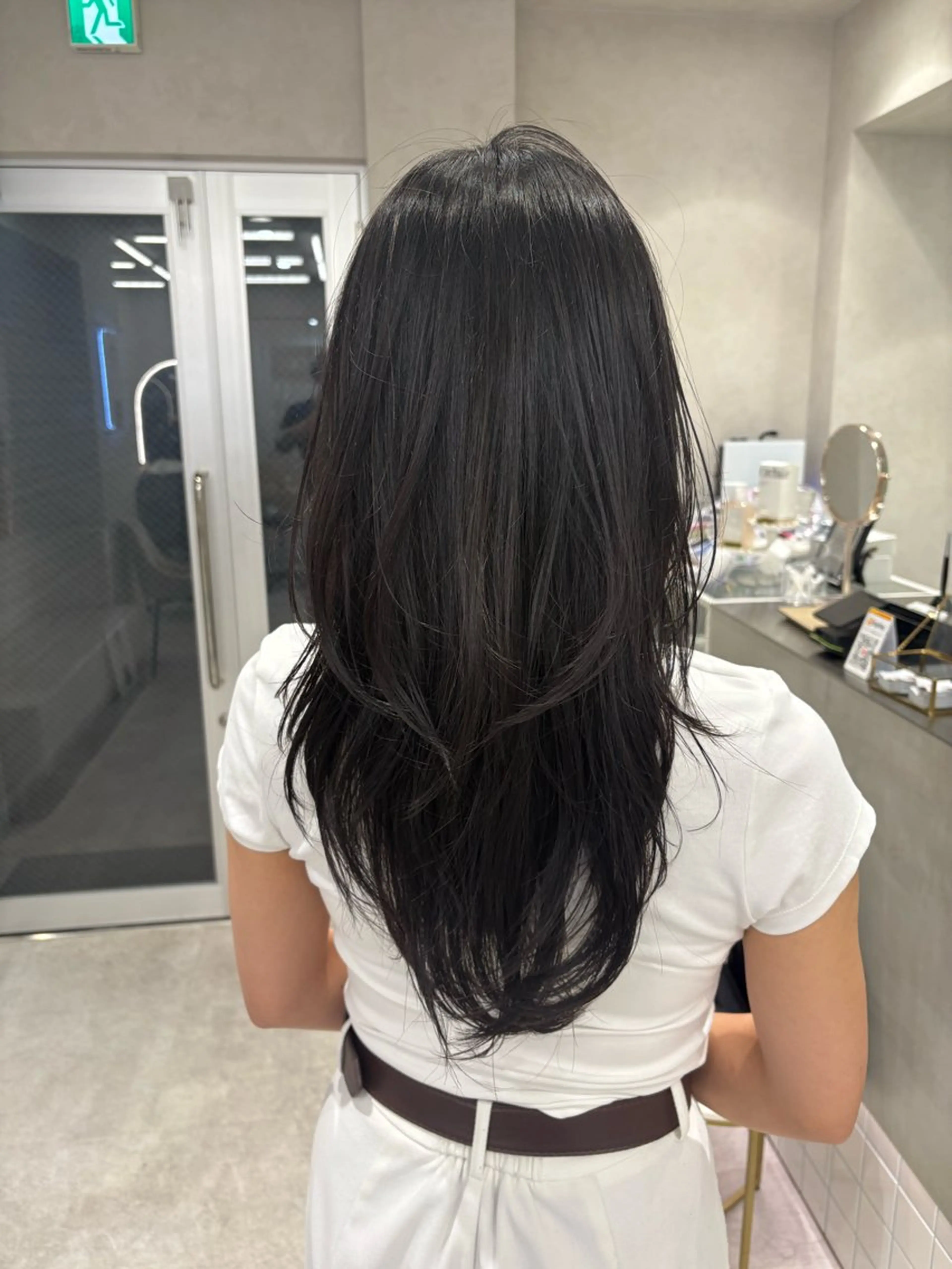 ロング ハッシュカット ハイレイヤー 韓国風ヘア レイヤーカット Lond mare ✂︎YUTAのヘアスタイル