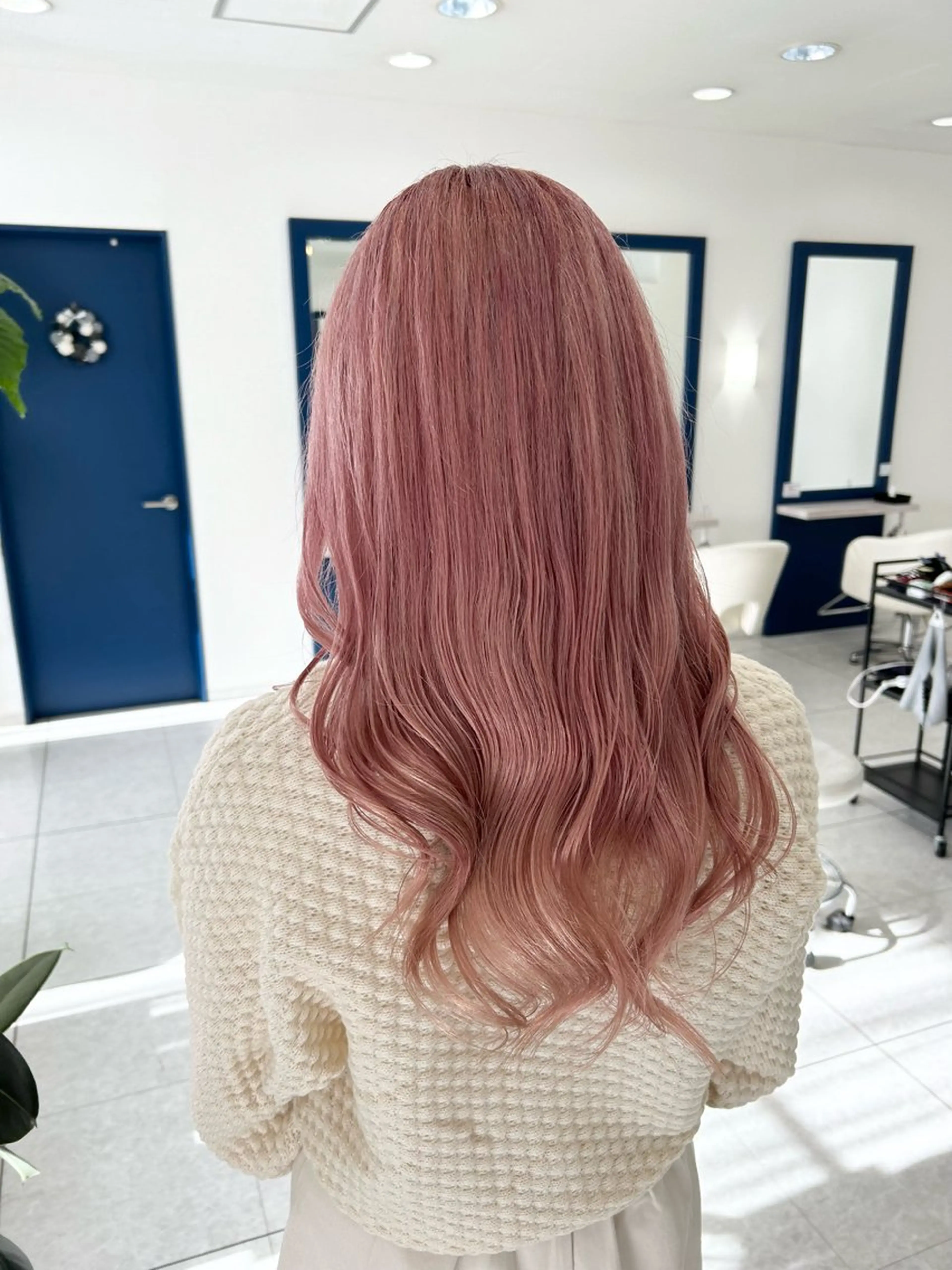 ロング カラー ブリーチ ピンクカラー 💎inc市川南口店 フクイ　ニイナ💎のヘアスタイル