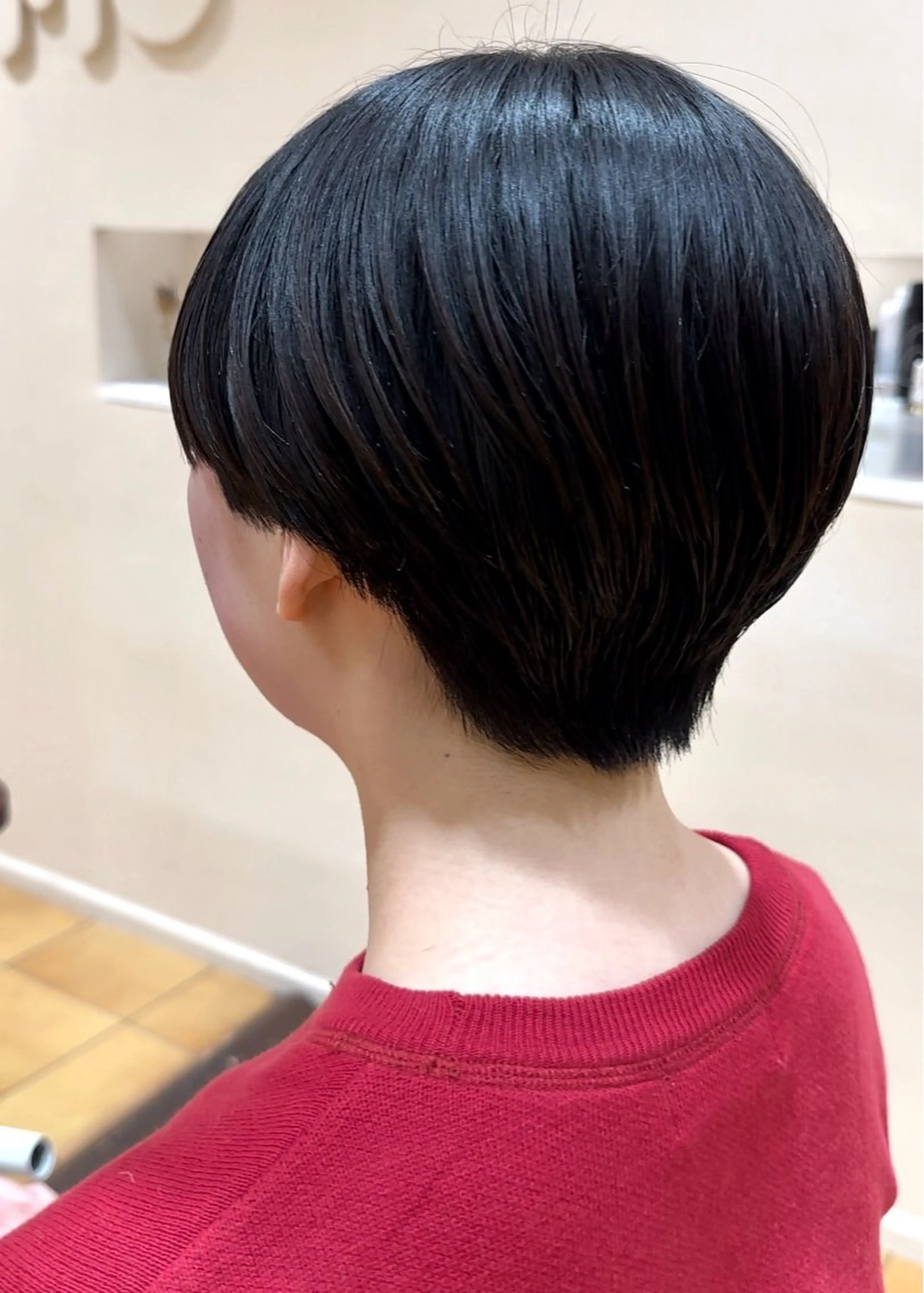ショート カット とうい/パーマボブ/ くせ毛/丸みボブのヘアスタイル