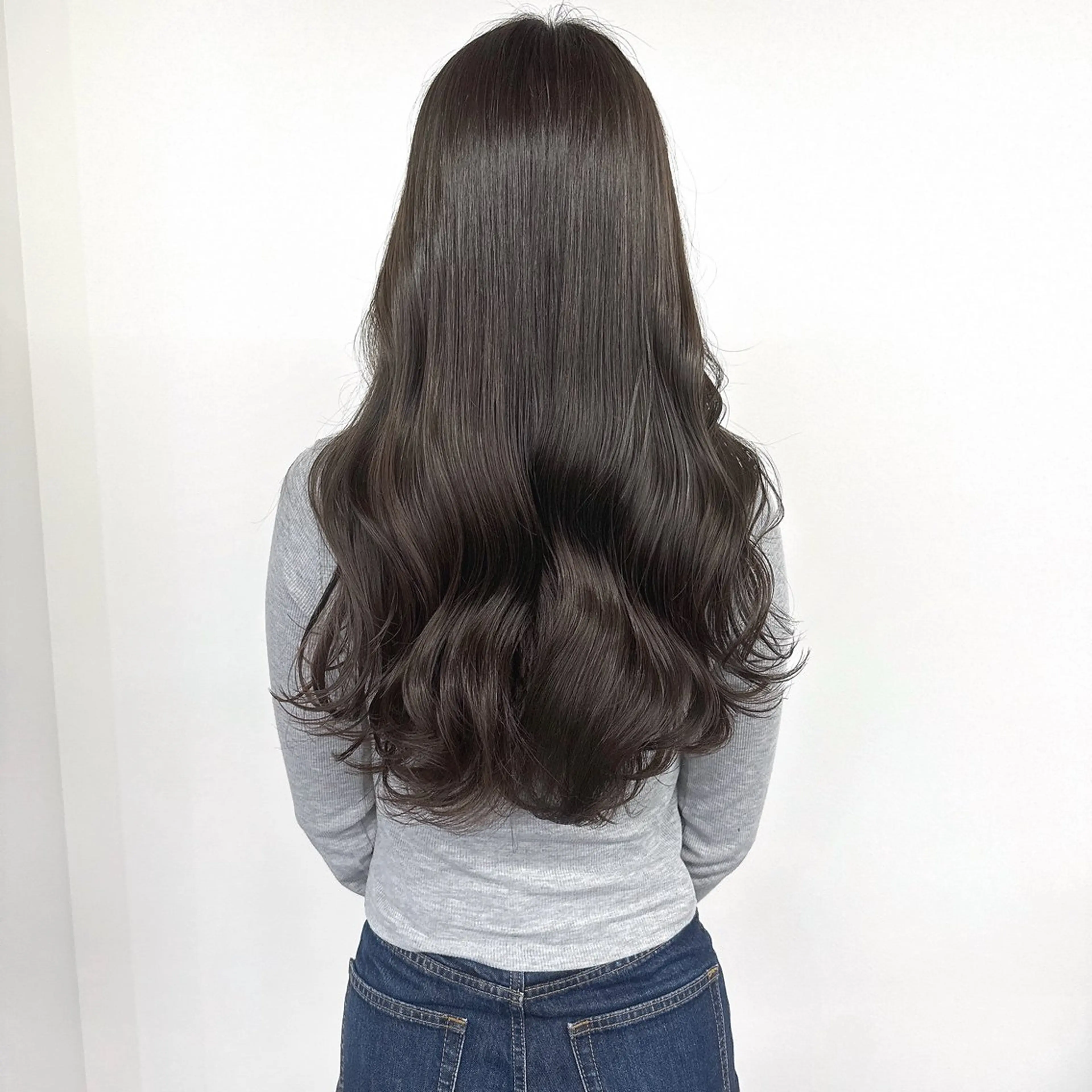 カラー 黒髪 KNOWHOW/思川 阿耶のヘアスタイル