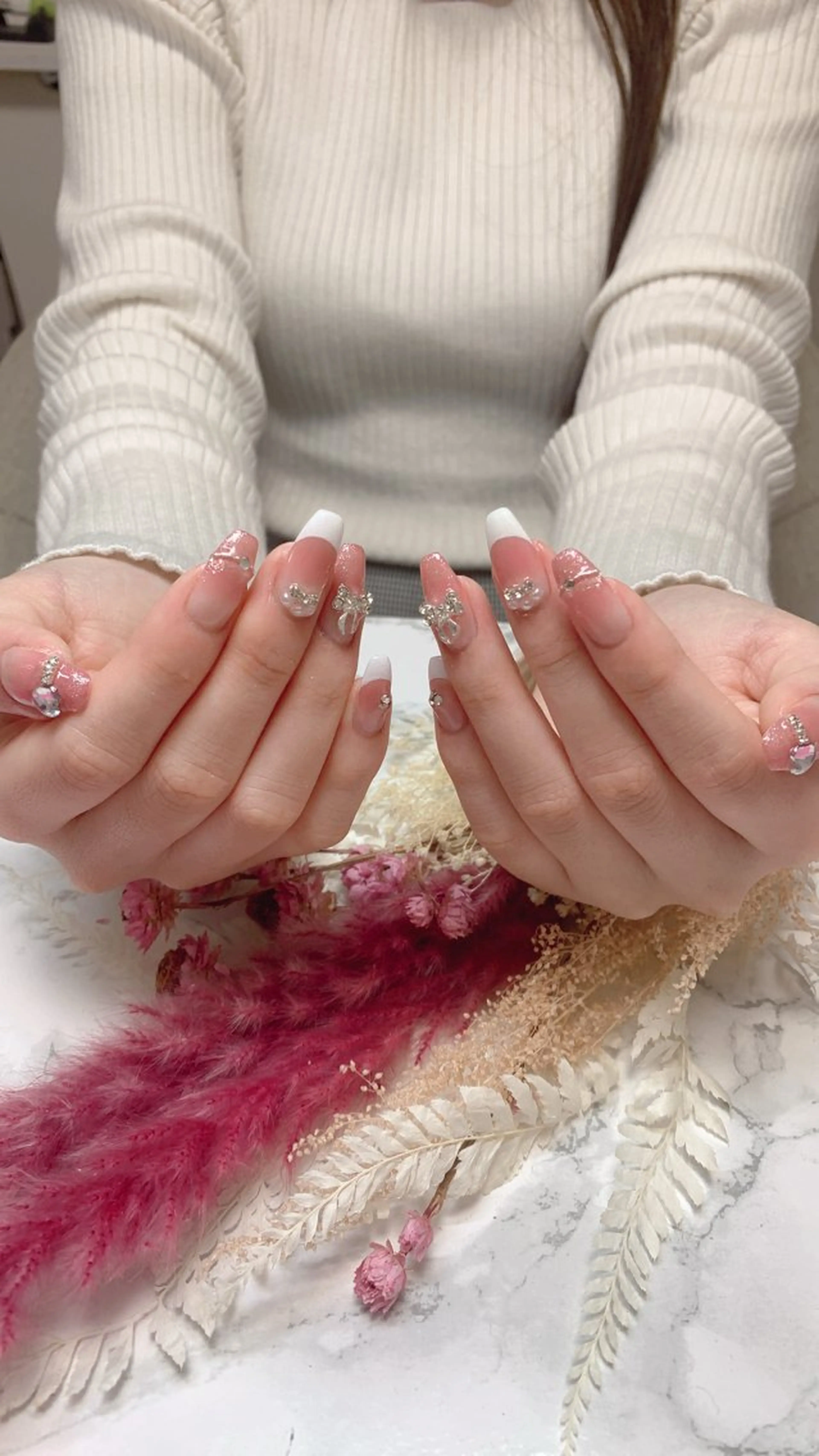ネイル ハンドネイル はな💎ネイル ワンホン、長さ出しのネイルデザイン