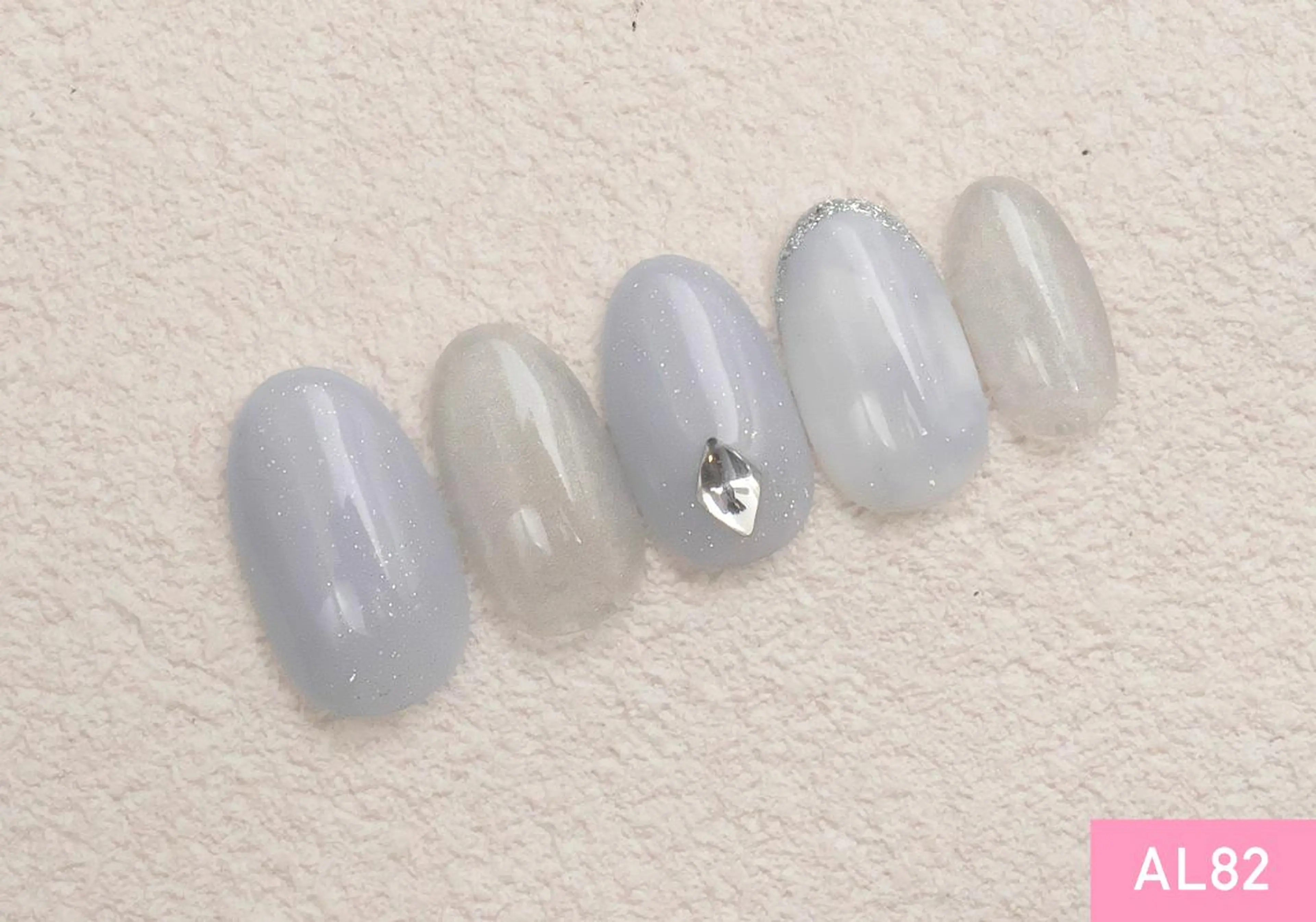 ネイル シルバー 池袋 みくのネイルデザイン