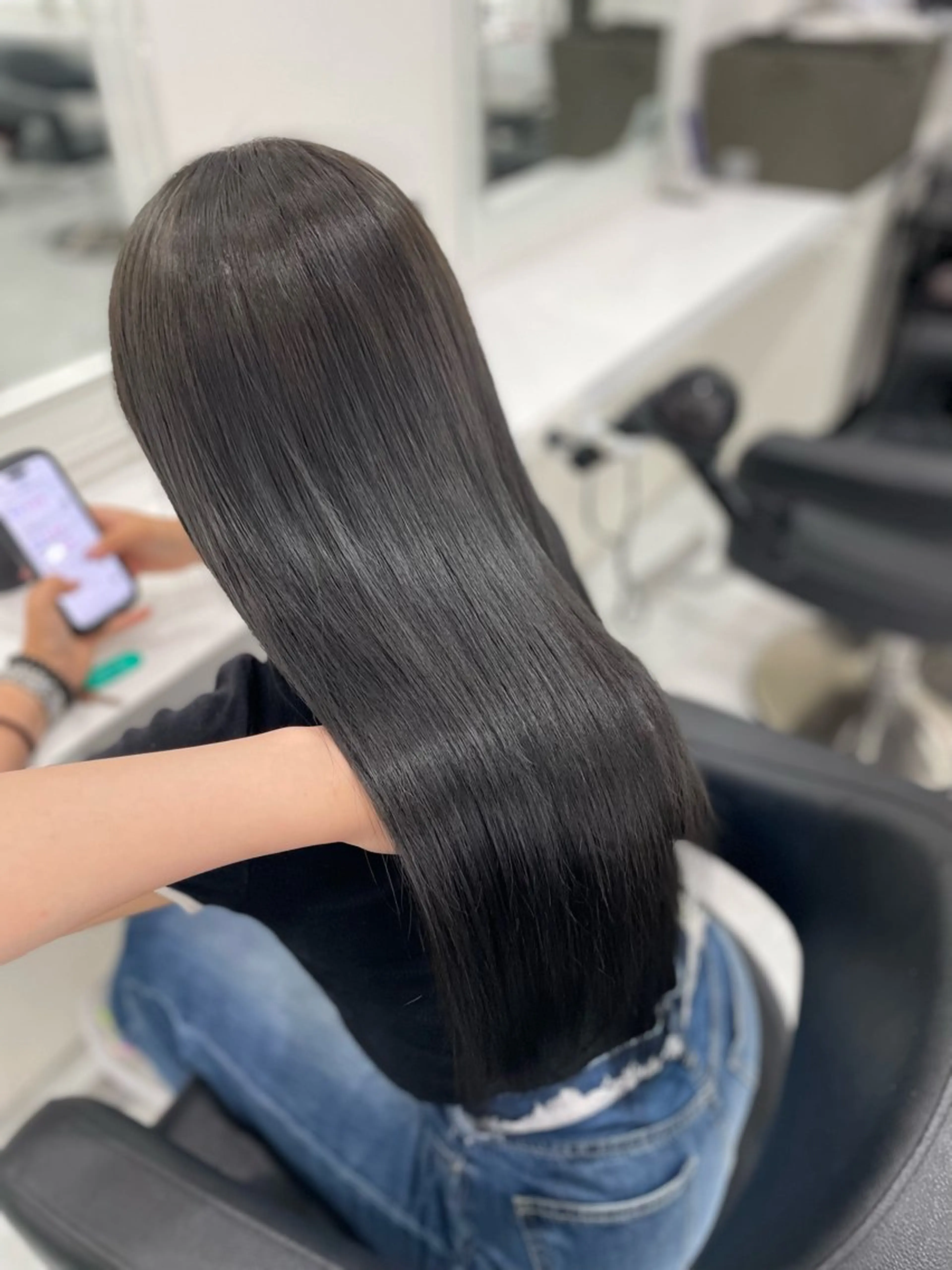 ロング ヘアカラー トリートメント 🤍韓国🤍大人っぽ ベージュ🤍ブラウンのヘアスタイル