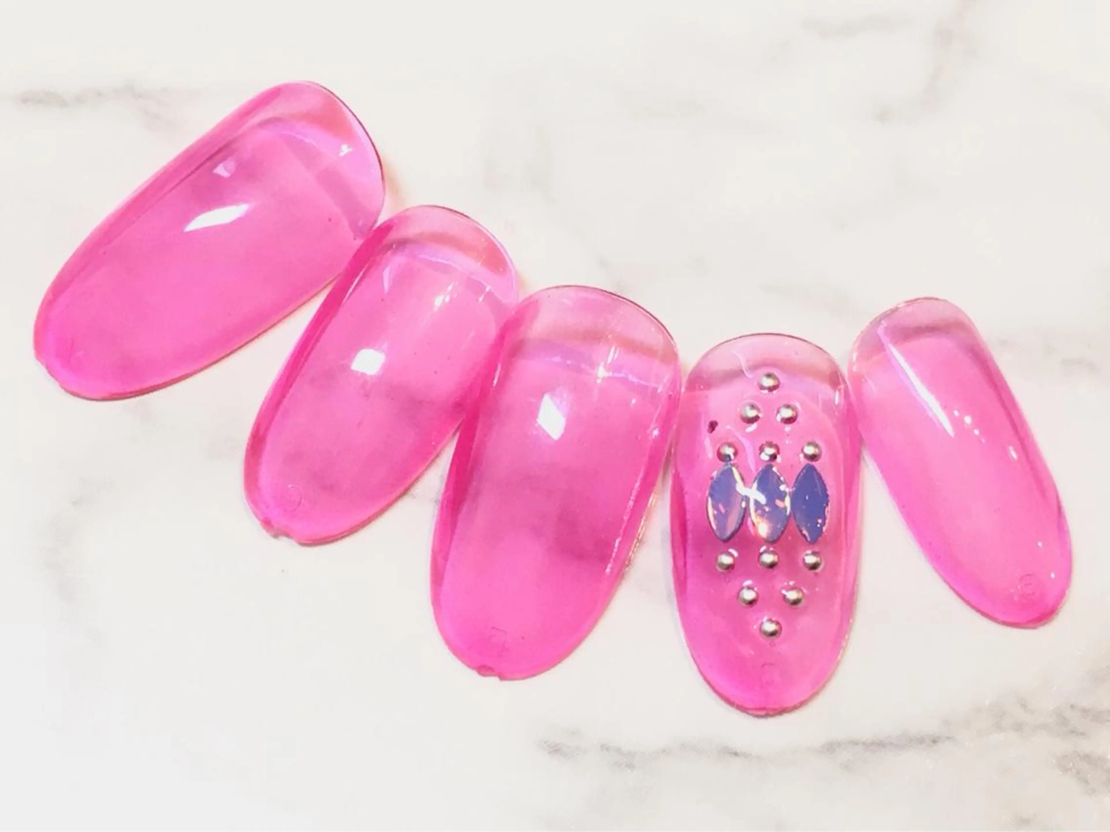 ネイル Aubel.nord_nail所属・Aubel.nord オーベルノールのネイルデザイン