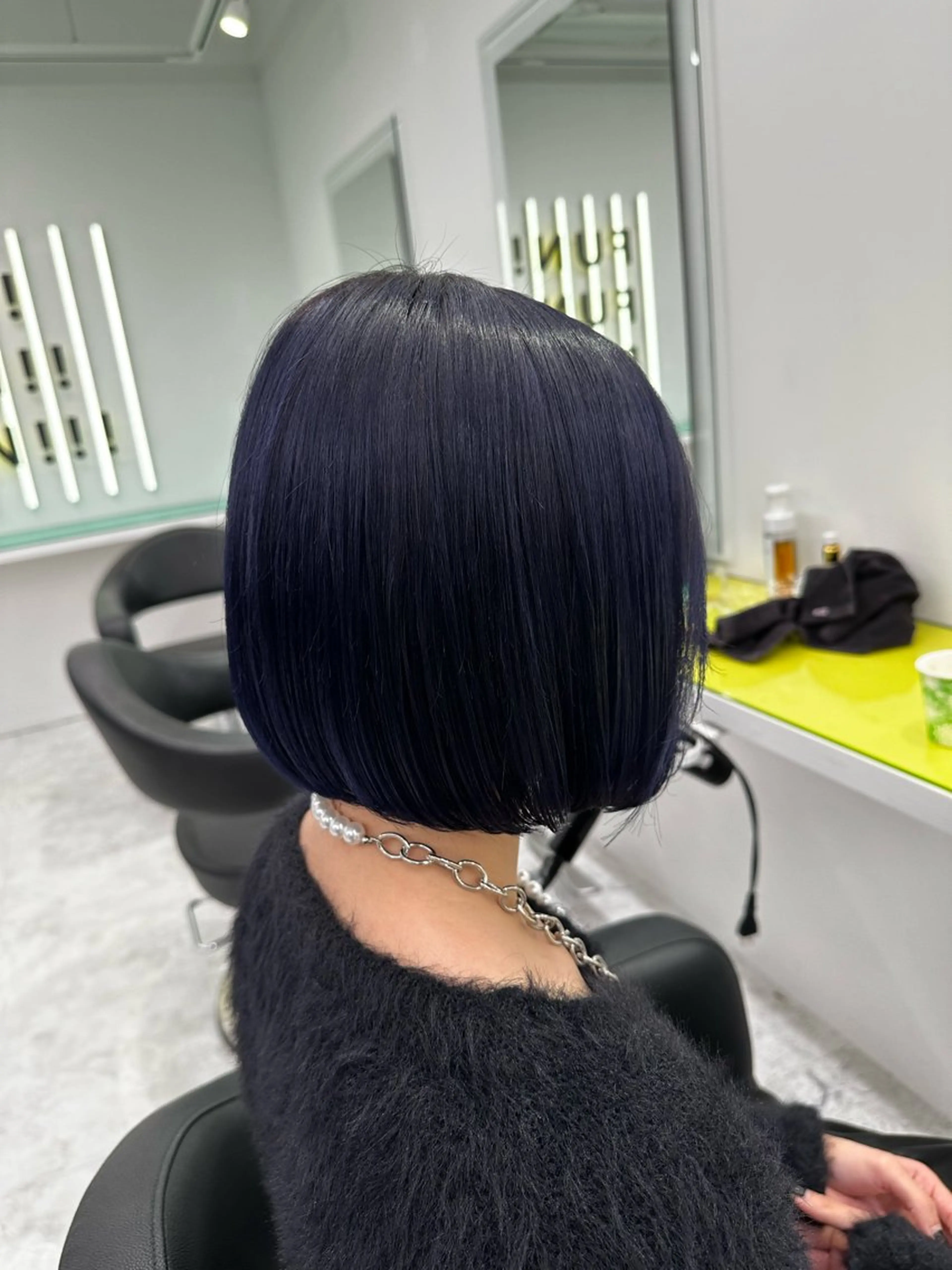 ショート カラー ボブ ヘアカラー トリートメント 韓国暗髪🩶レイヤー 🩶hayatoのヘアスタイル