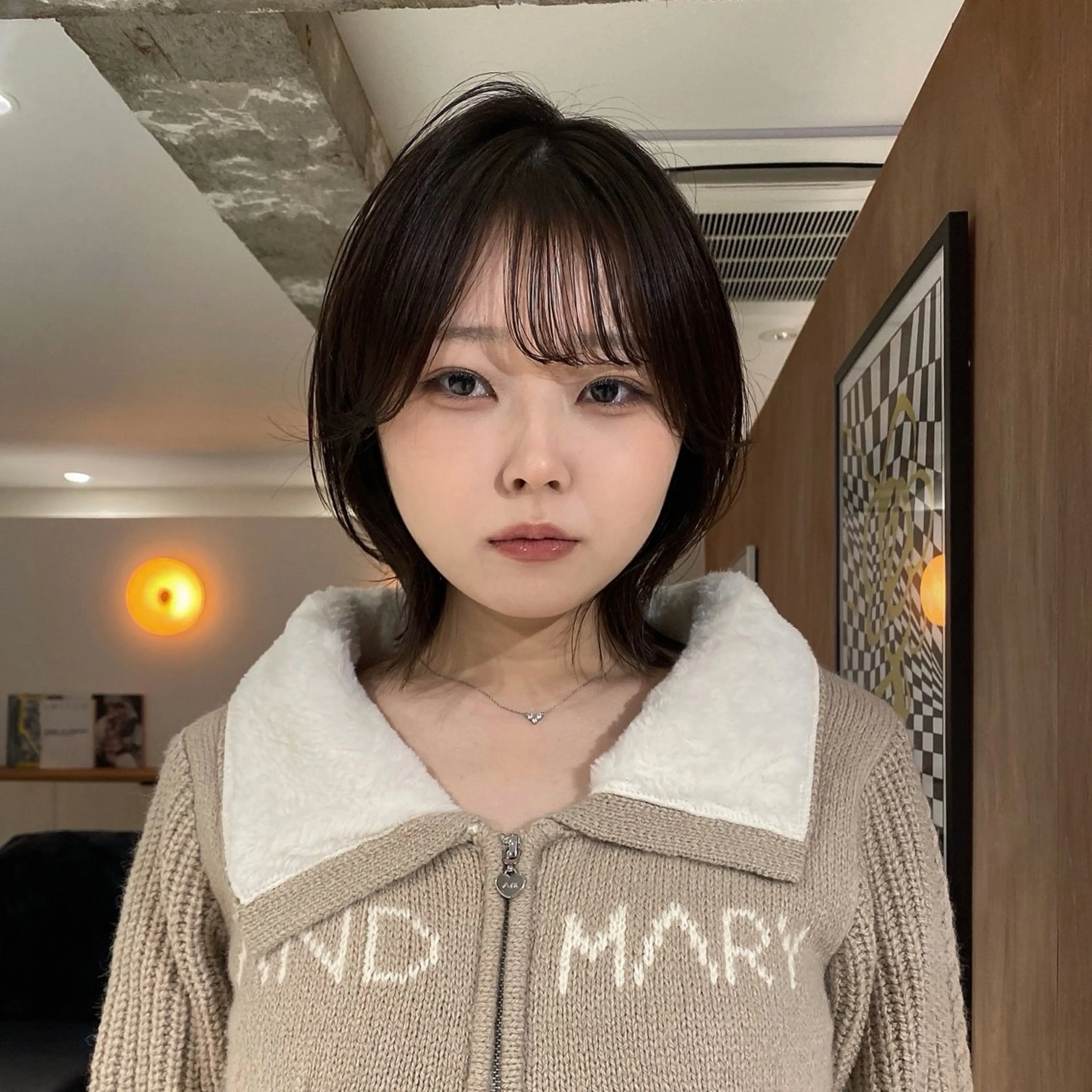 ミディアム カラー カット ヘアカラー hair salon 束sok所属・ナホ/ハイトーン/ レイヤーカットモデルのヘアスタイル