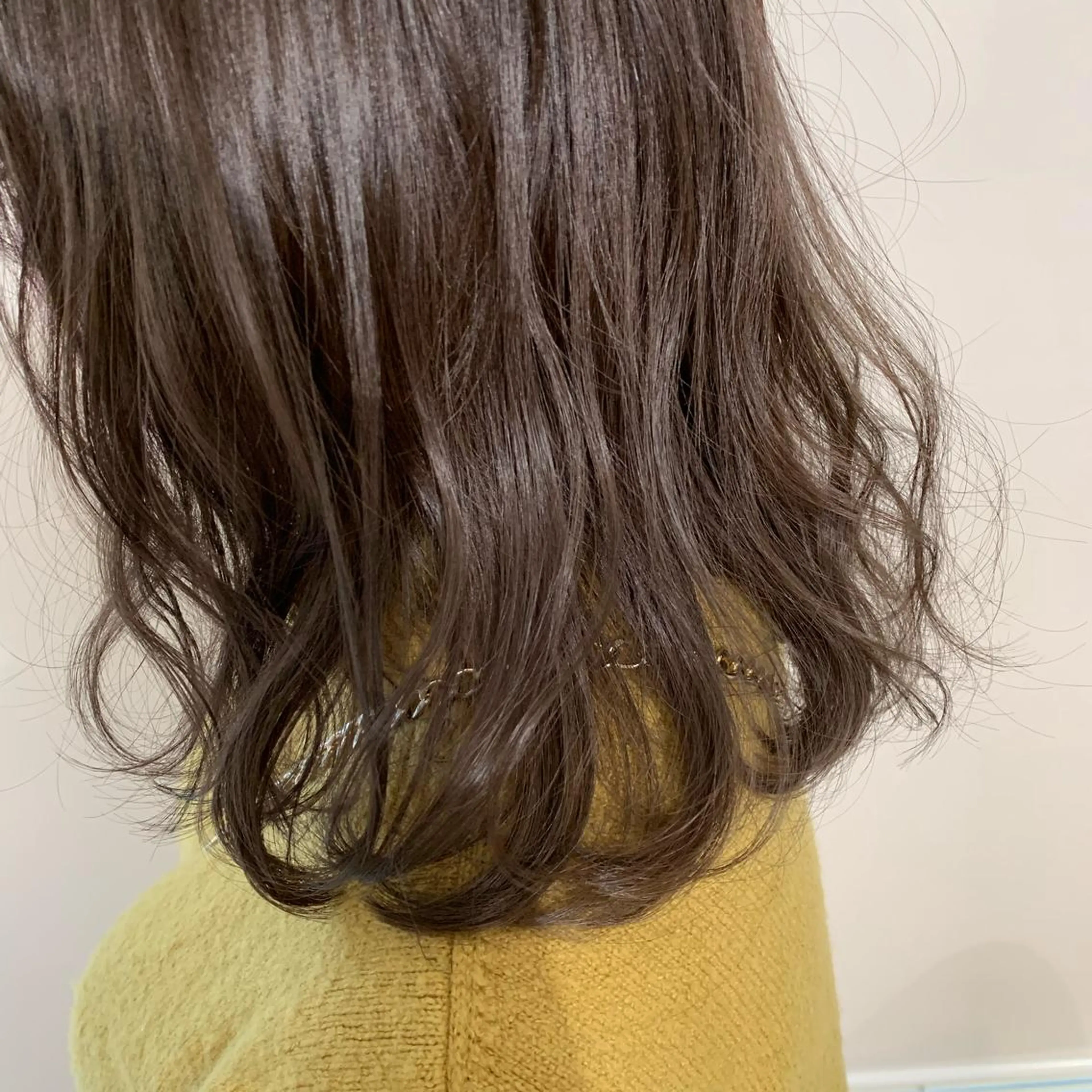 セミロング カラー パーマ ヘアアレンジ グレージュ カット ヘアカラー トリートメント 加藤 綾華のヘアスタイル